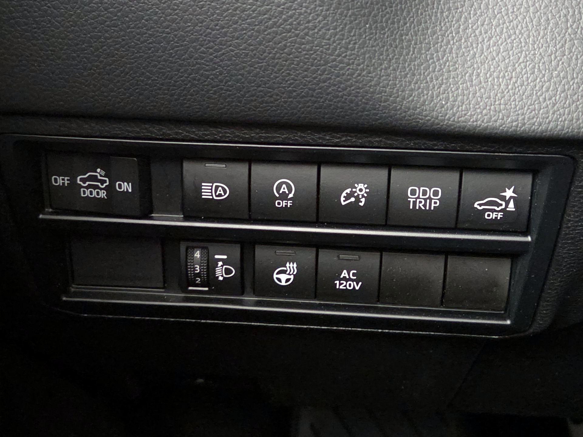 Thumbnail: 2023 Toyota Tundra - 13