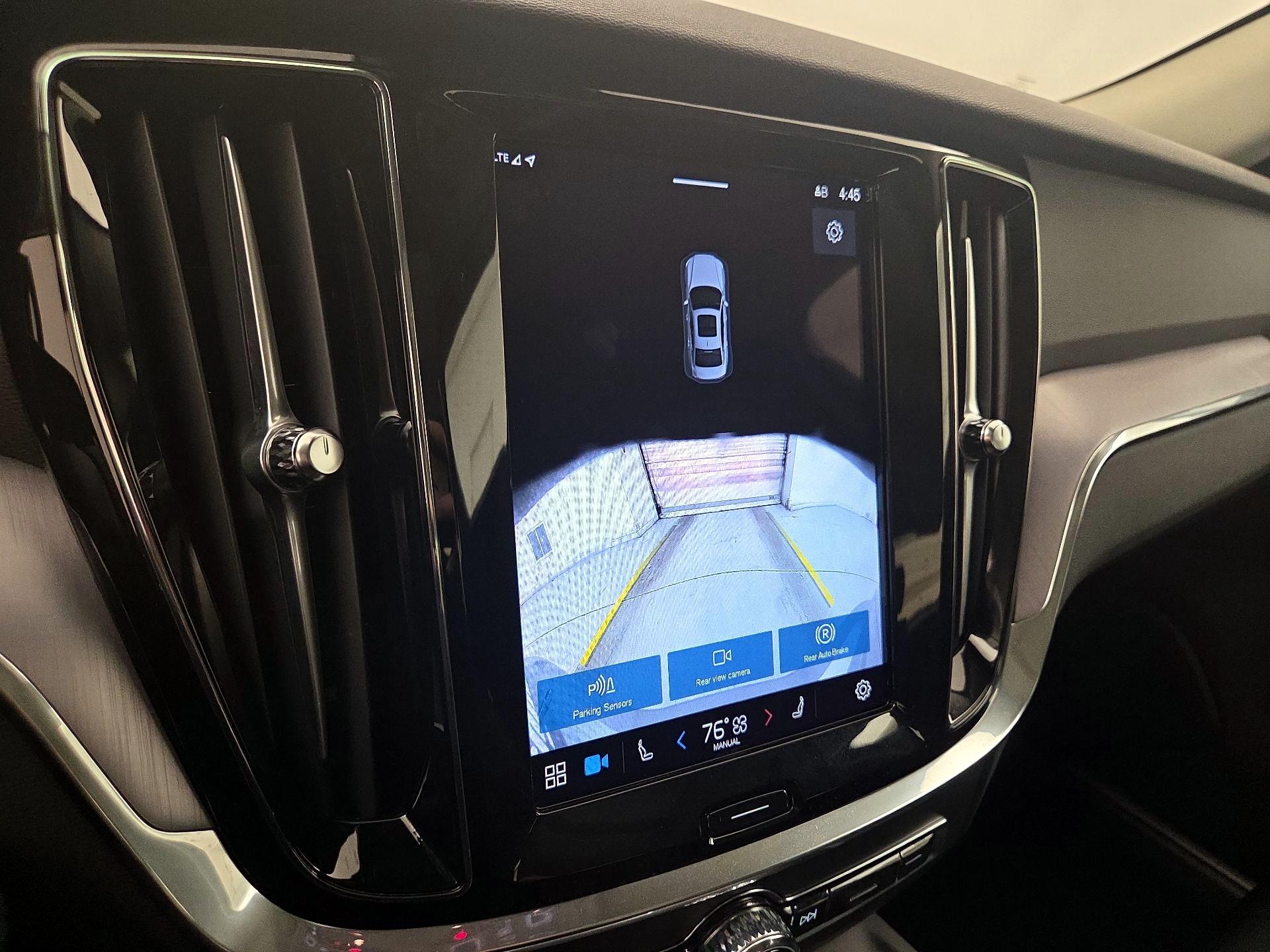 Thumbnail: 2024 Volvo S60 - 14