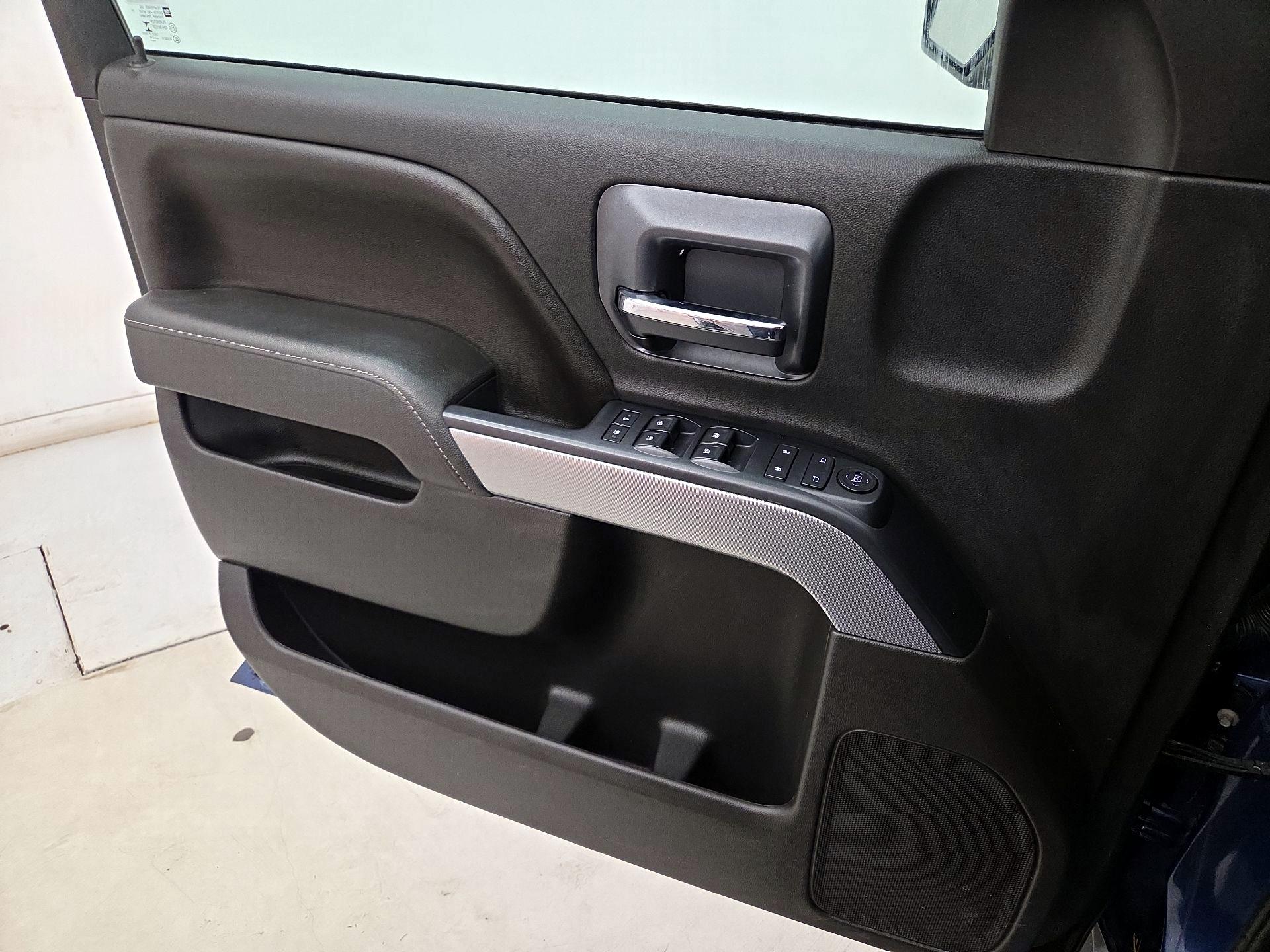 Thumbnail: 2016 Chevrolet Silverado 1500 - 12