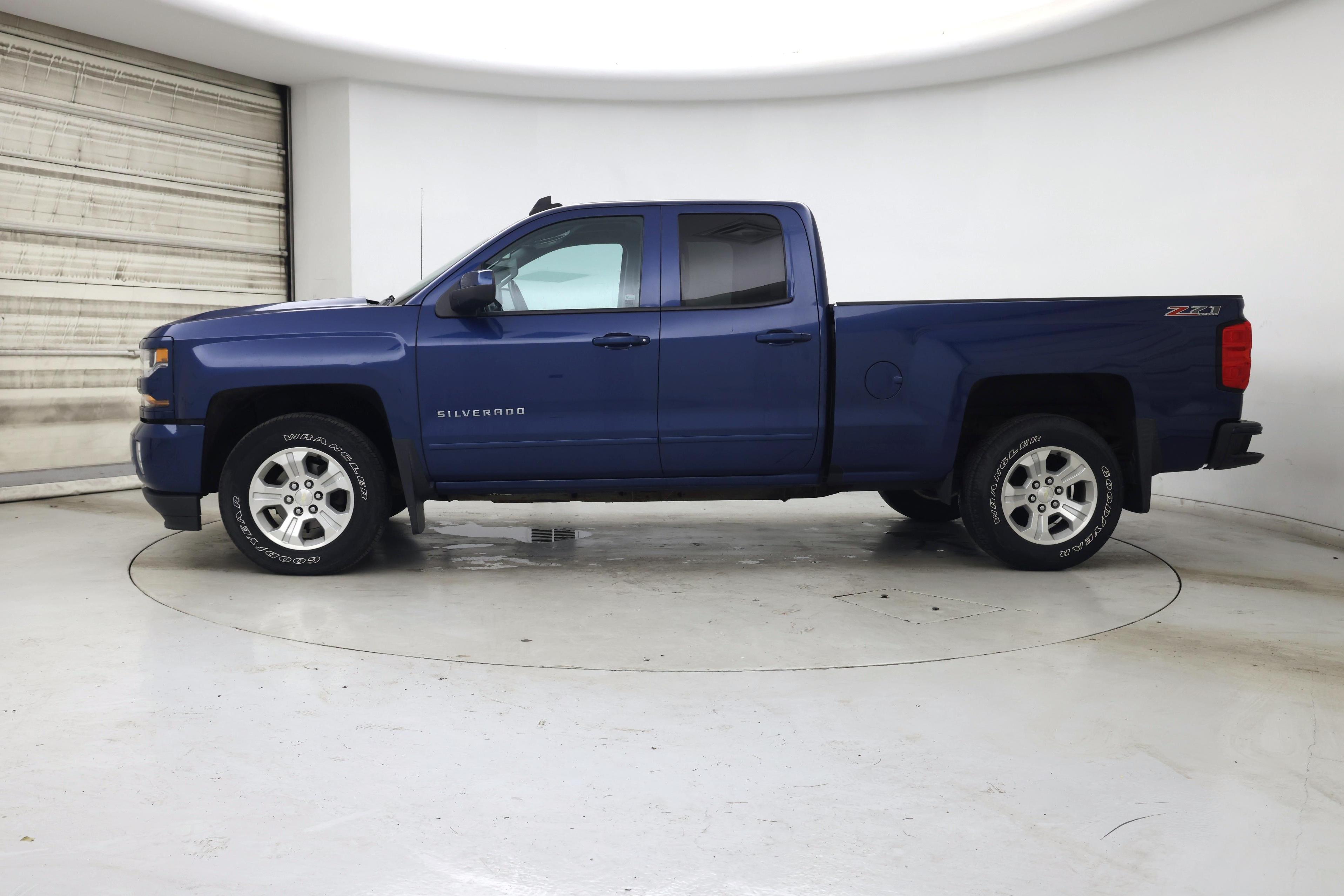 Thumbnail: 2016 Chevrolet Silverado 1500 - 3