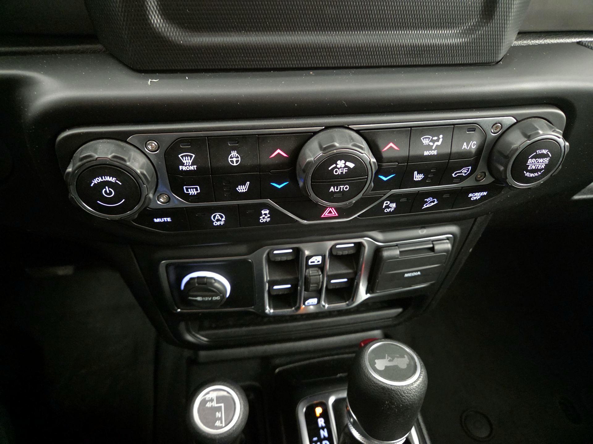 Thumbnail: 2021 Jeep Wrangler - 16