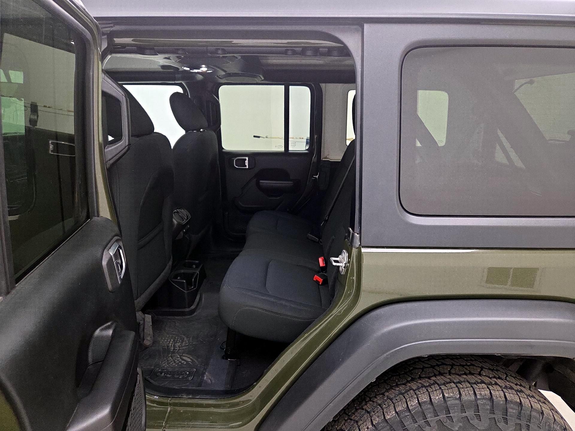 Thumbnail: 2021 Jeep Wrangler - 19