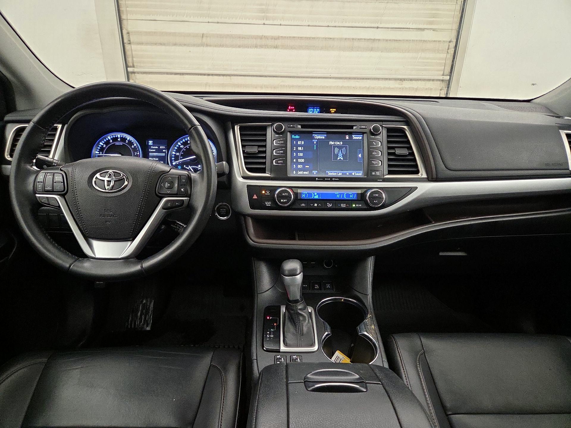 Thumbnail: 2019 Toyota Highlander - 9