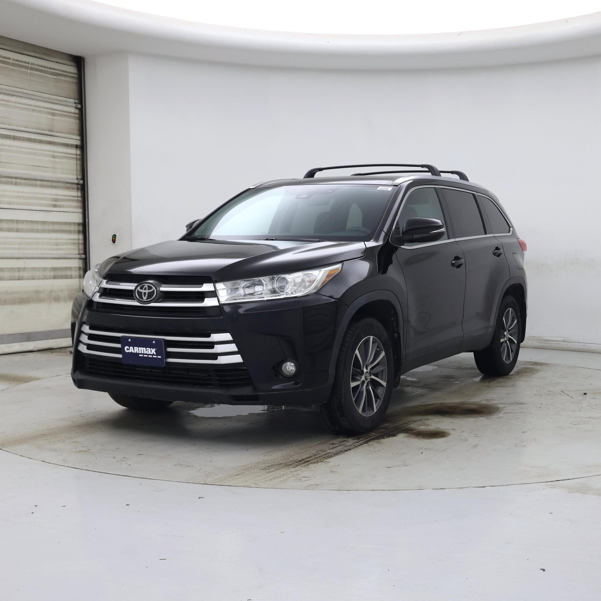 Thumbnail: 2019 Toyota Highlander - 4