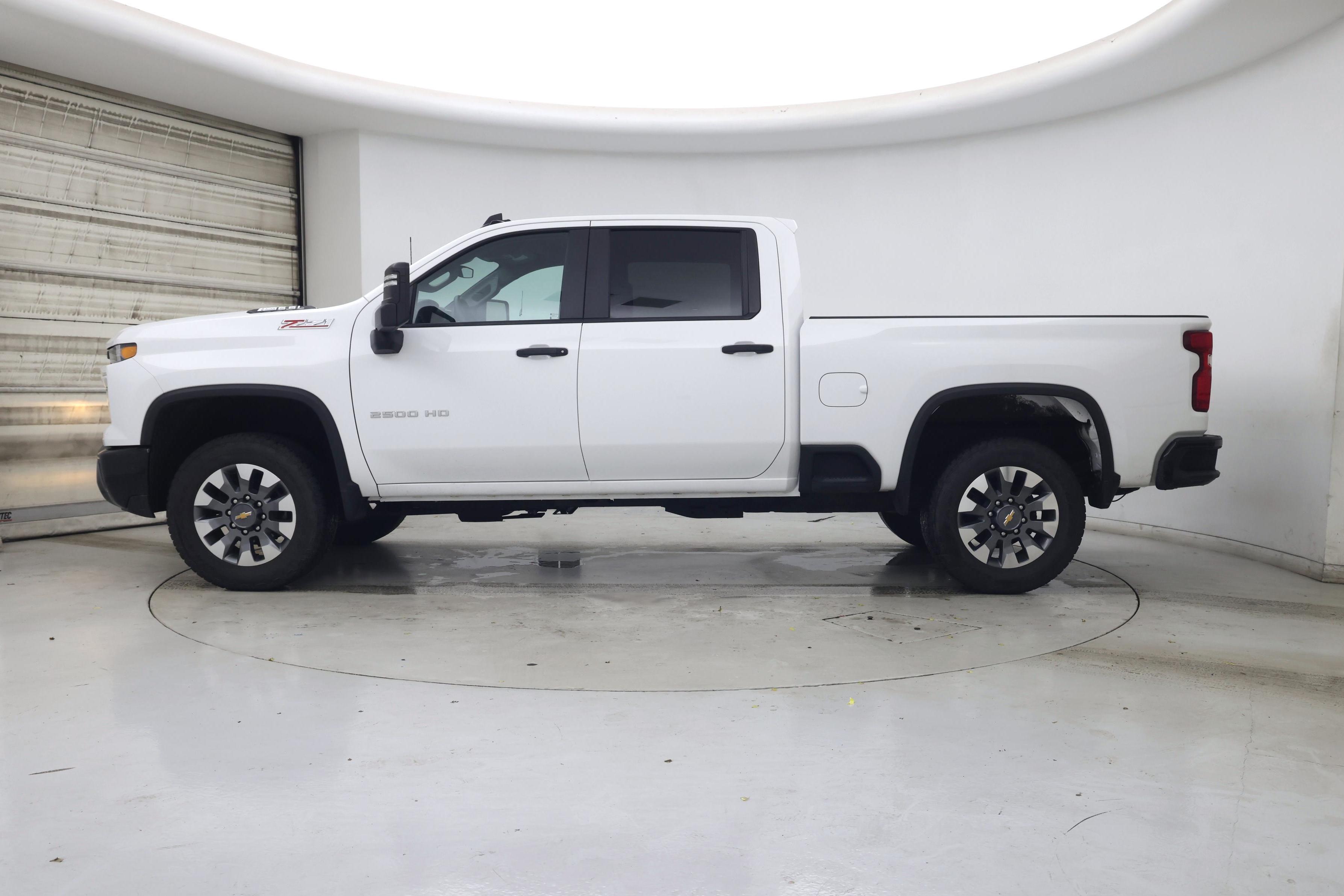 Thumbnail: 2024 Chevrolet Silverado 2500 - 3