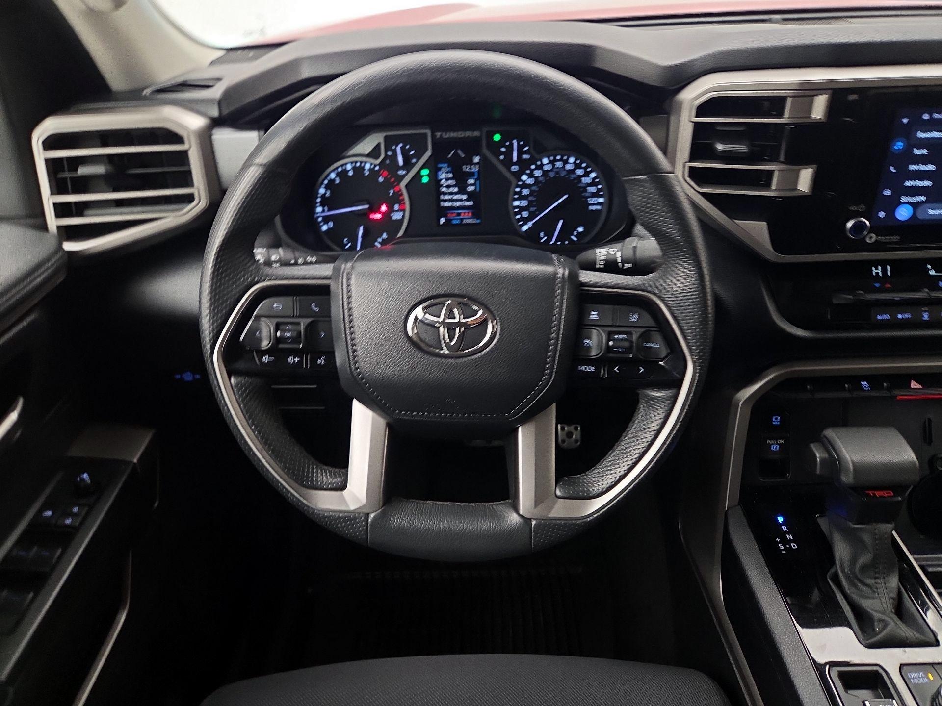 Thumbnail: 2024 Toyota Tundra - 10