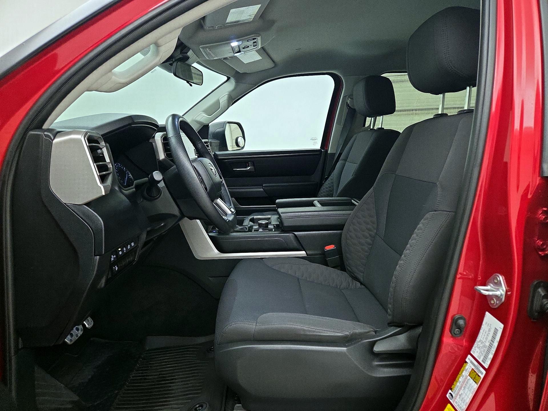 Thumbnail: 2024 Toyota Tundra - 11