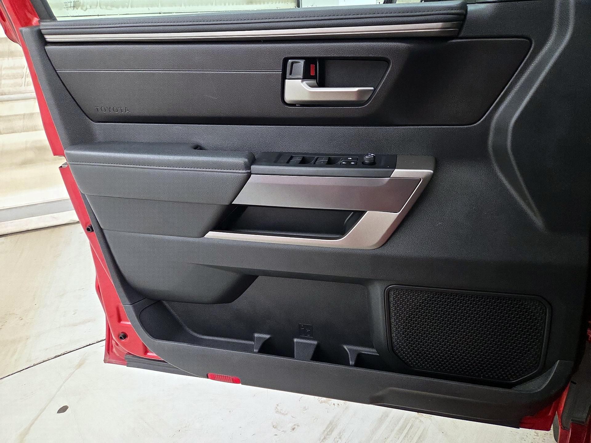 Thumbnail: 2024 Toyota Tundra - 12