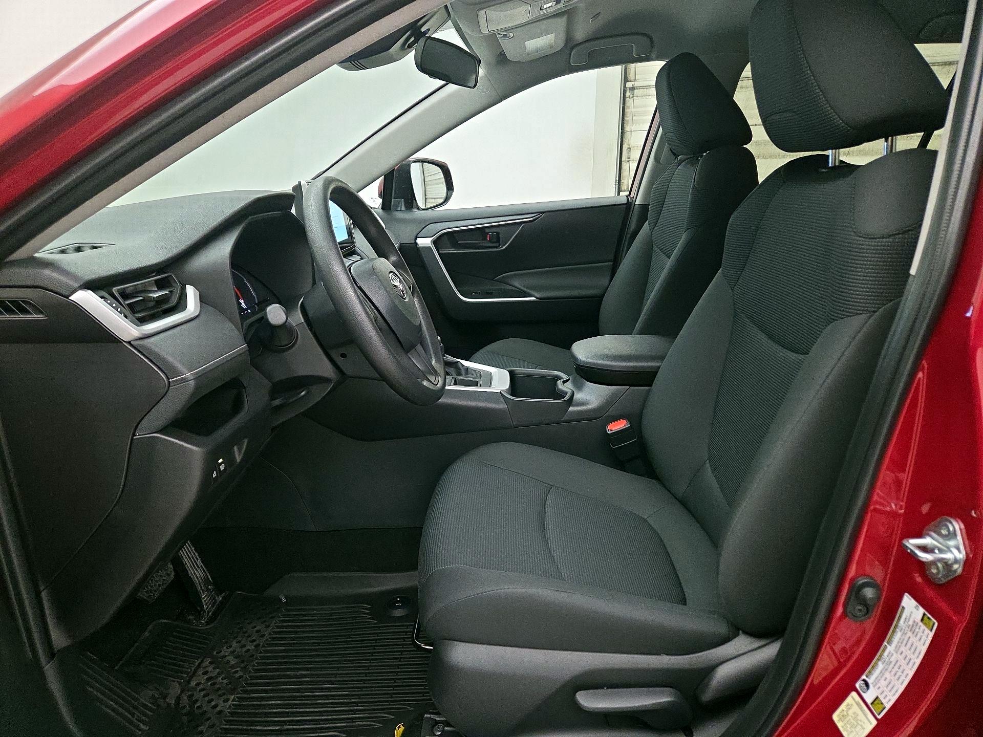 Thumbnail: 2025 Toyota RAV4 - 11