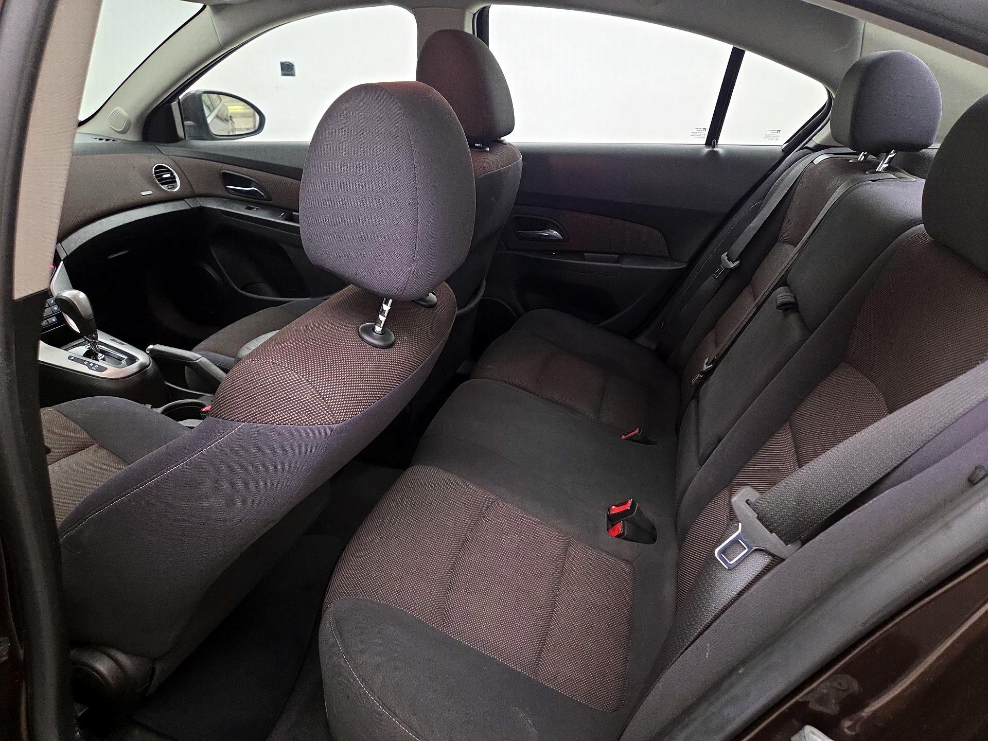 Thumbnail: 2015 Chevrolet Cruze - 17