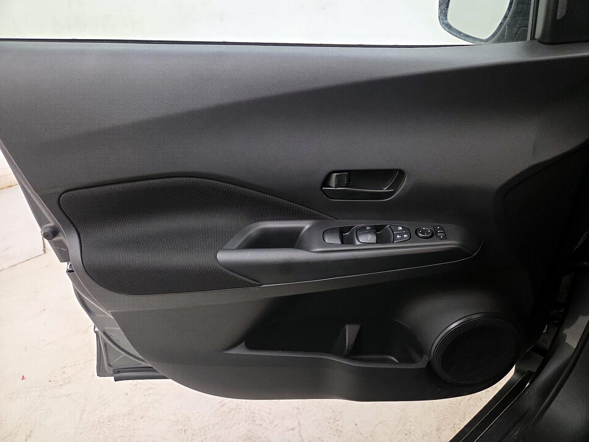 Thumbnail: 2024 Nissan Kicks - 12