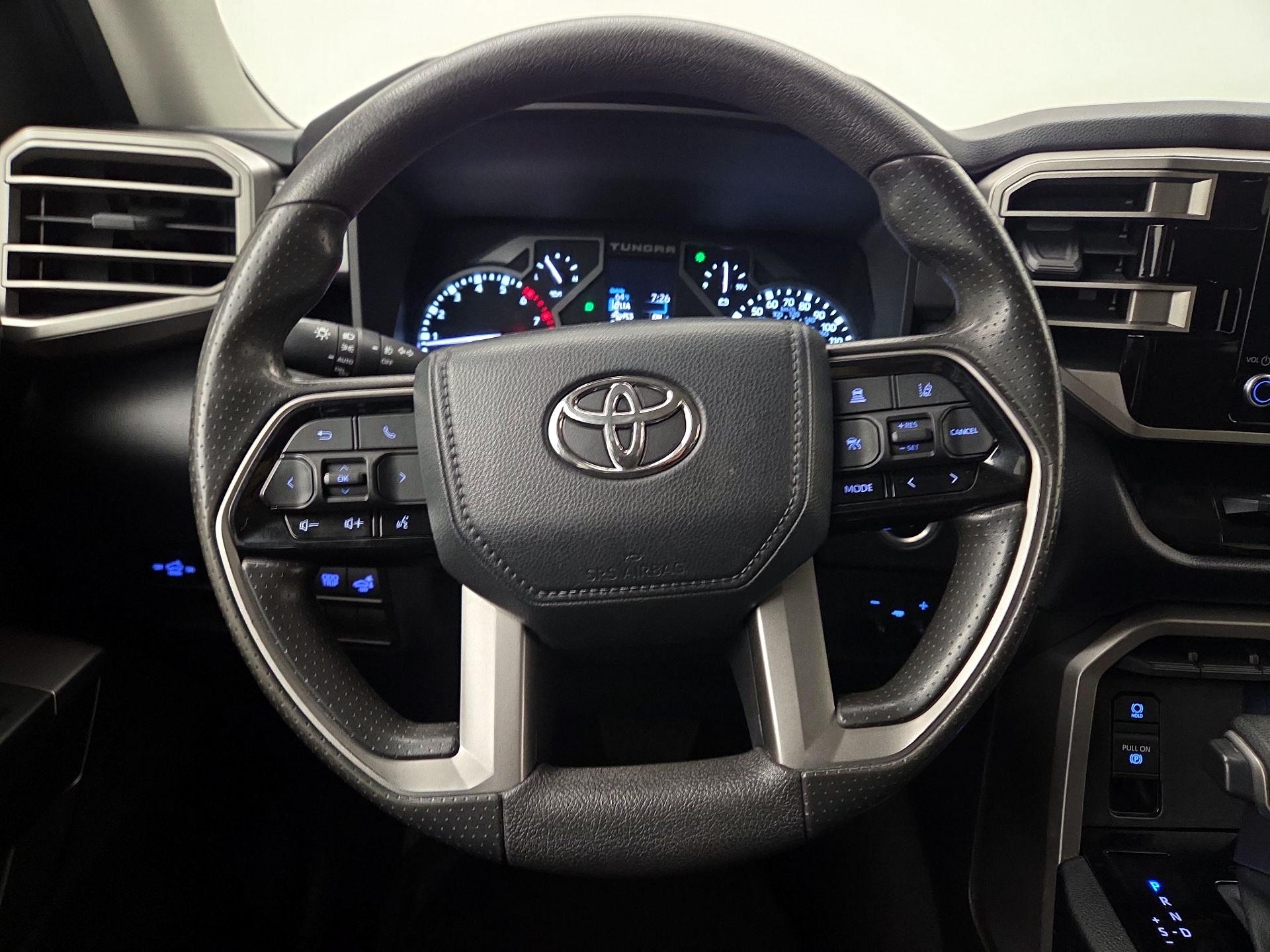 Thumbnail: 2022 Toyota Tundra - 10