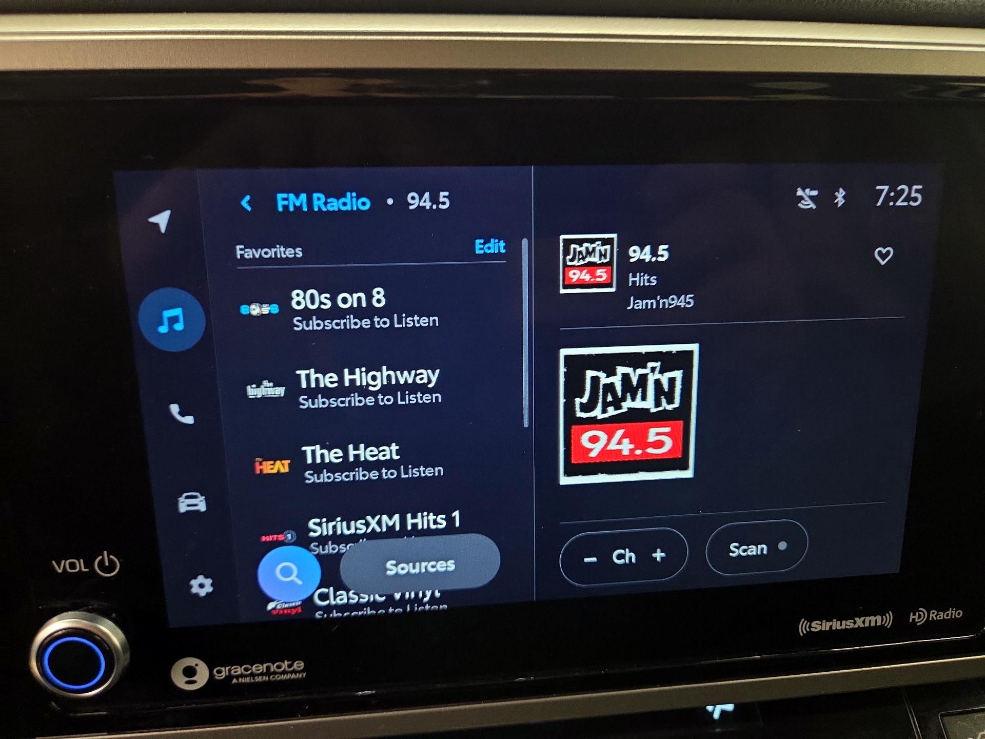 Thumbnail: 2022 Toyota Tundra - 15