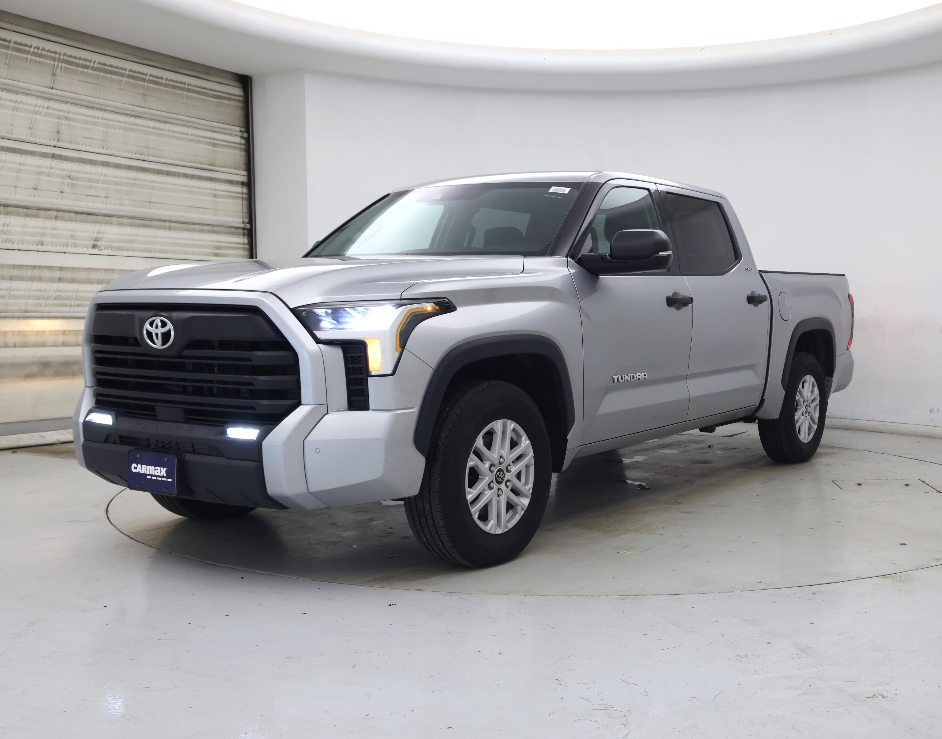 Thumbnail: 2022 Toyota Tundra - 4