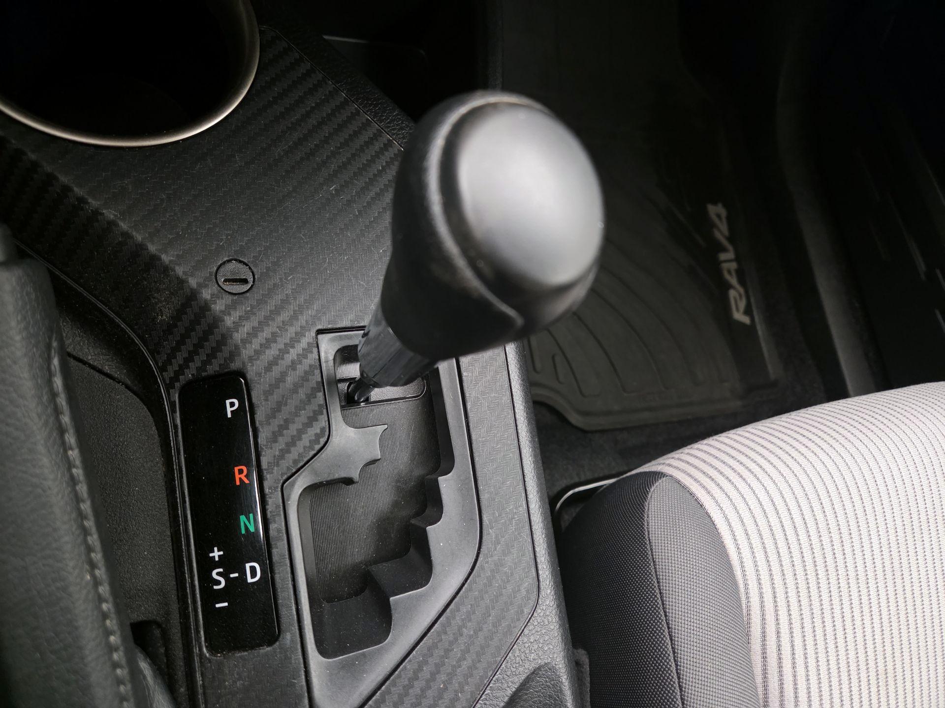 Thumbnail: 2014 Toyota RAV4 - 17