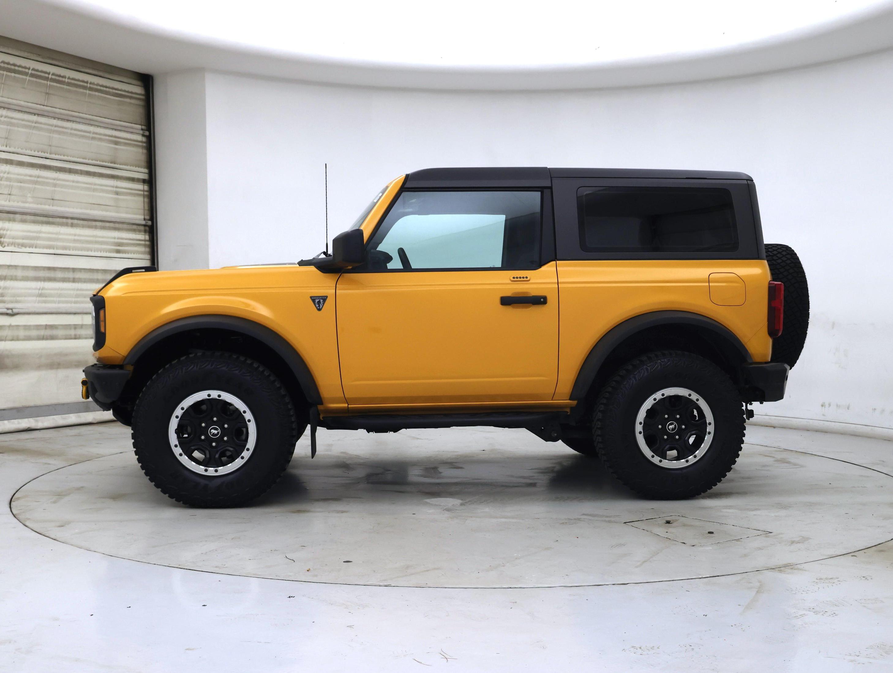 Thumbnail: 2022 Ford Bronco - 3