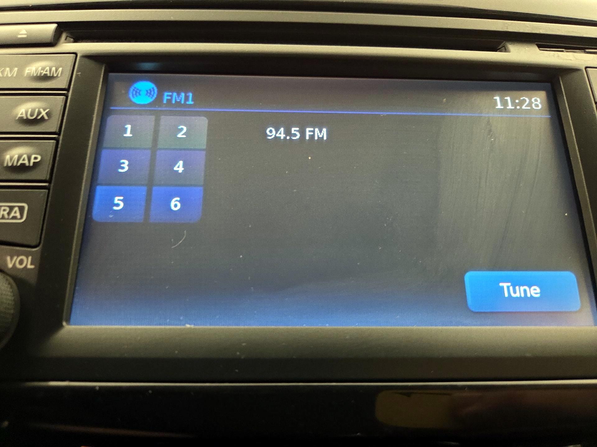 Thumbnail: 2017 Nissan Sentra - 15