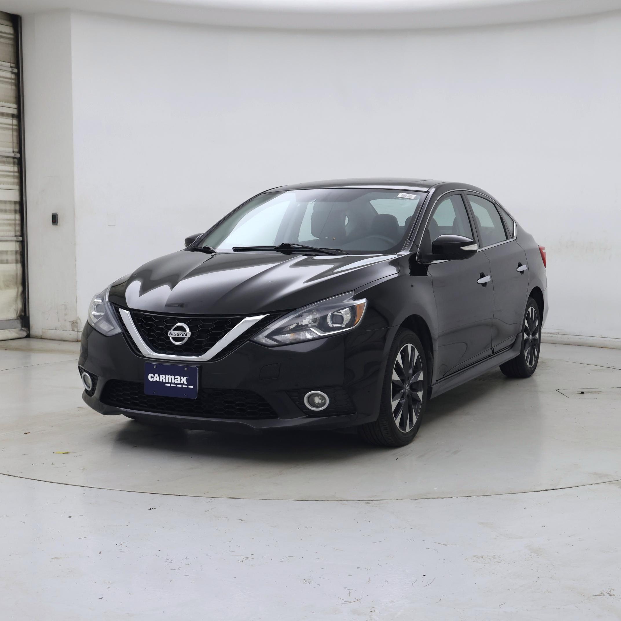 Thumbnail: 2017 Nissan Sentra - 4