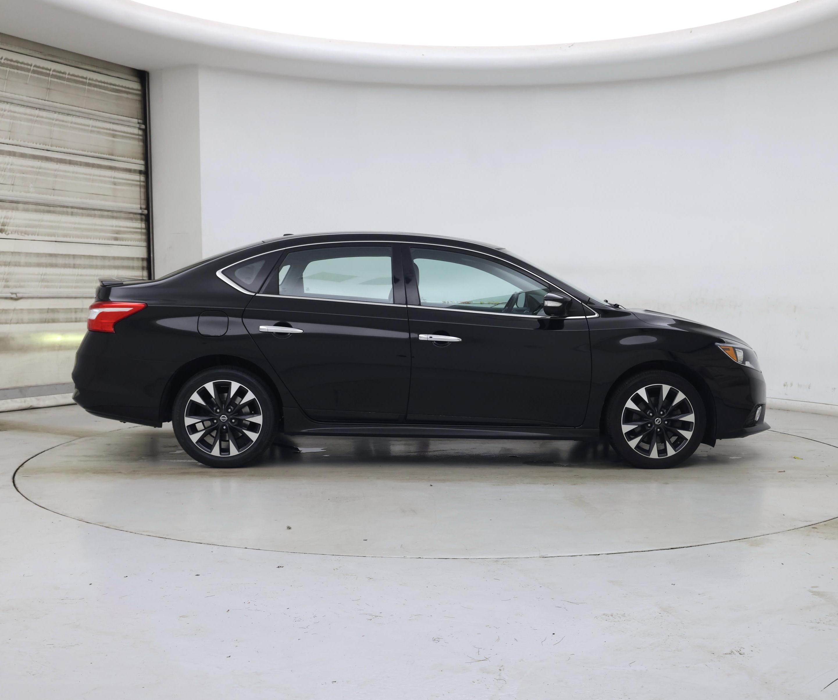 Thumbnail: 2017 Nissan Sentra - 7