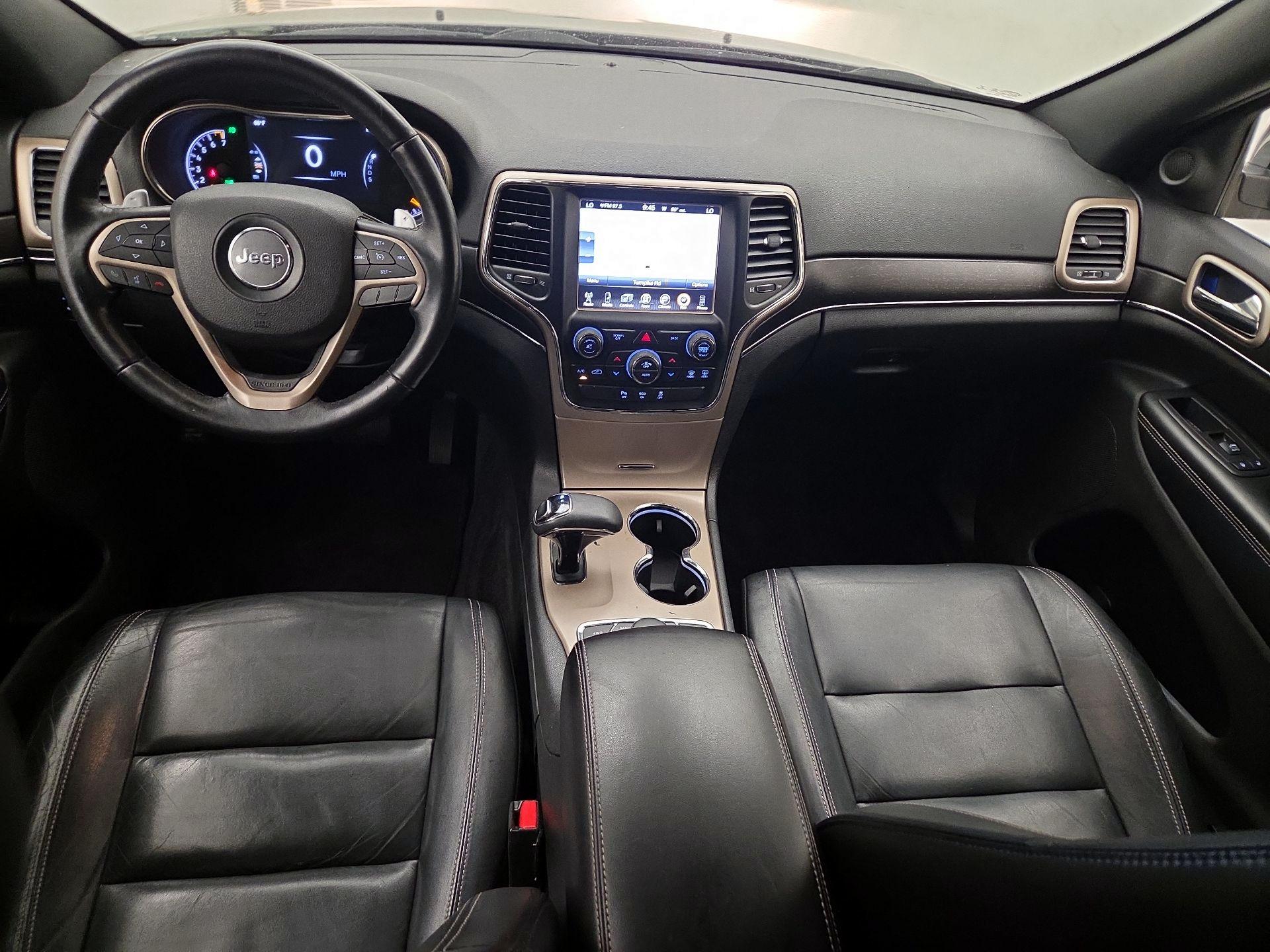 Thumbnail: 2015 Jeep Grand Cherokee - 9