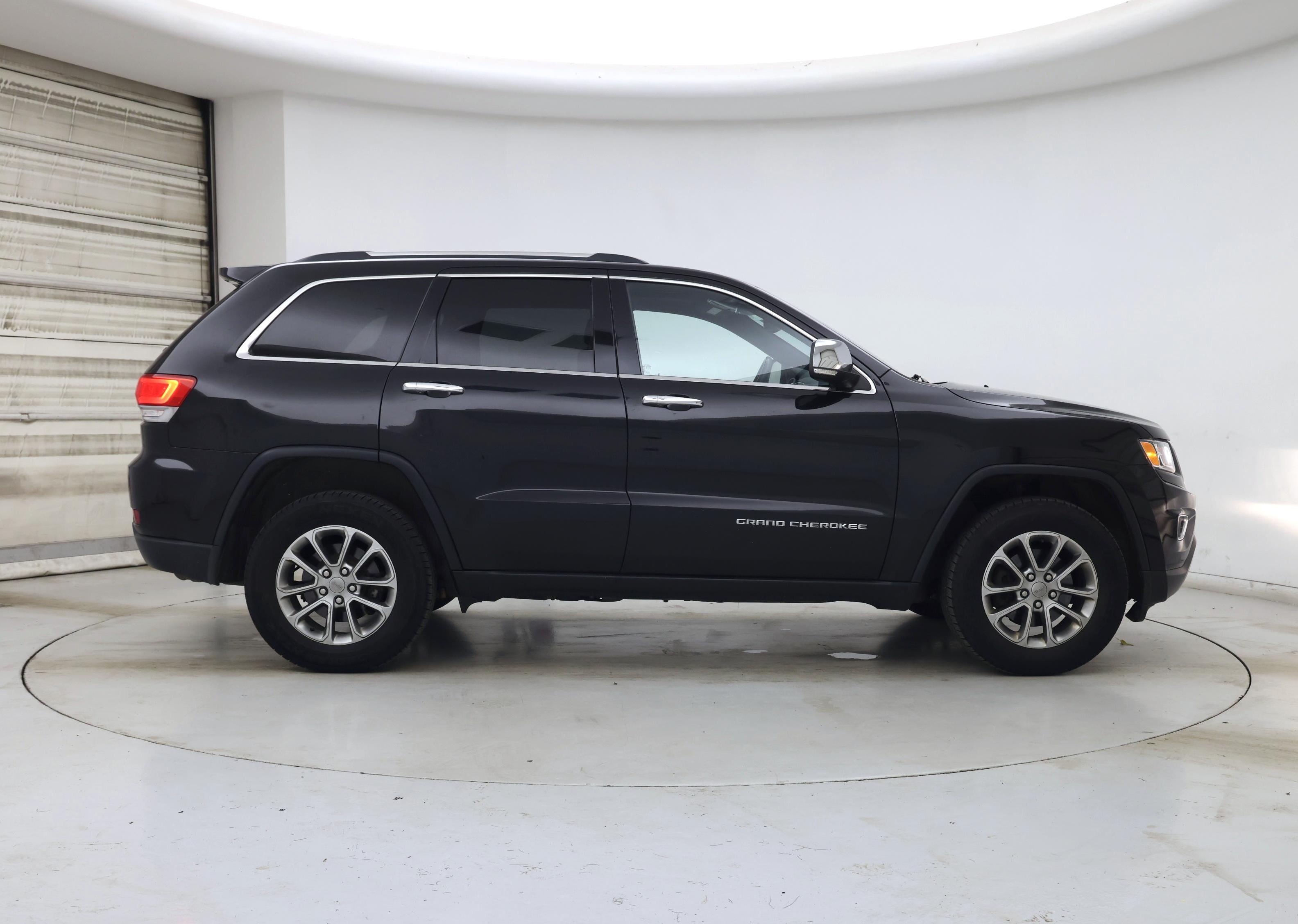 Thumbnail: 2015 Jeep Grand Cherokee - 7