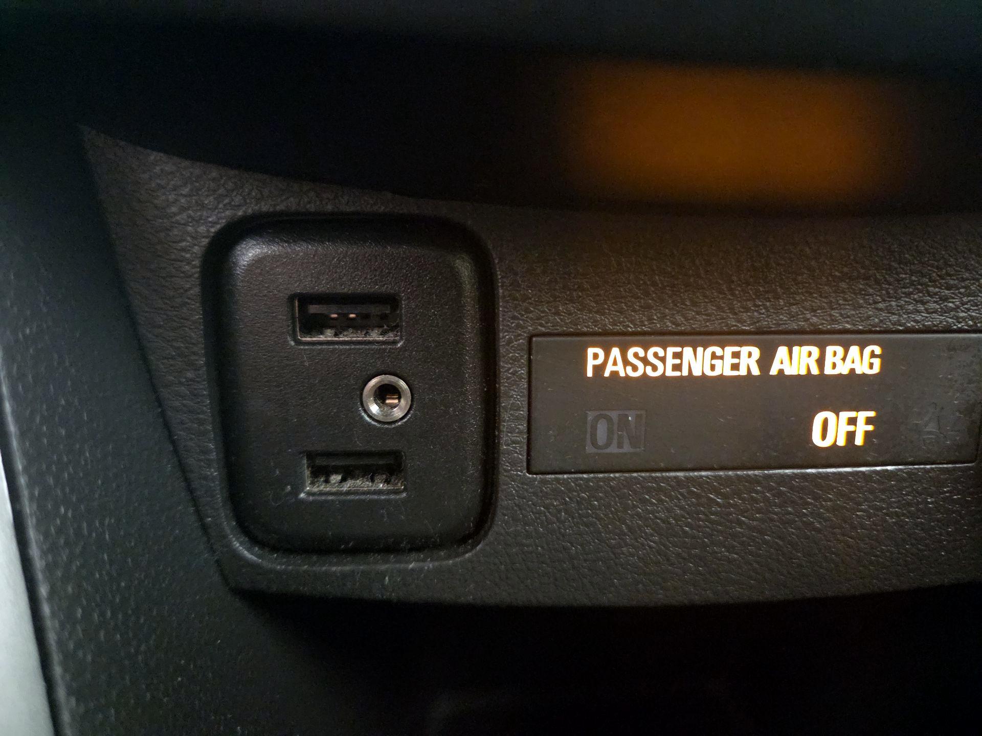 Thumbnail: 2017 Chevrolet Trax - 18