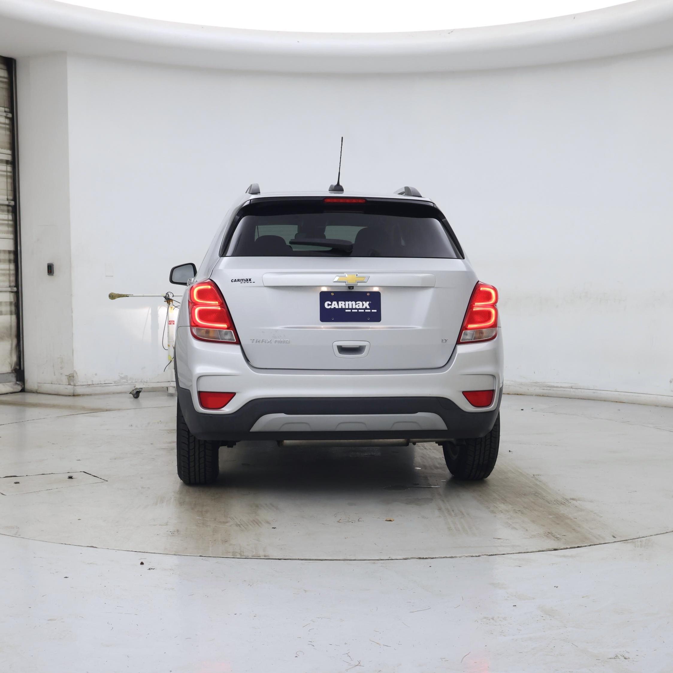 Thumbnail: 2017 Chevrolet Trax - 6