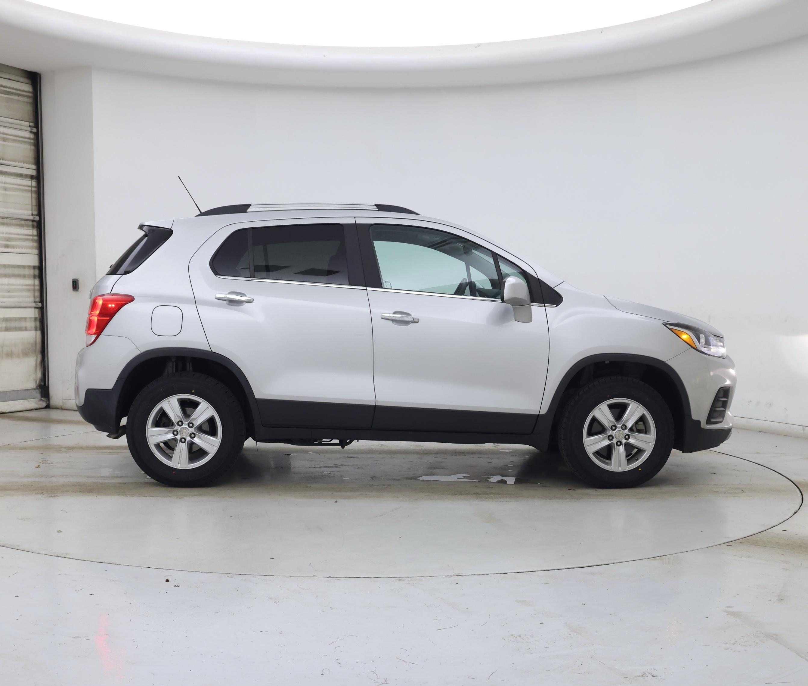 Thumbnail: 2017 Chevrolet Trax - 7