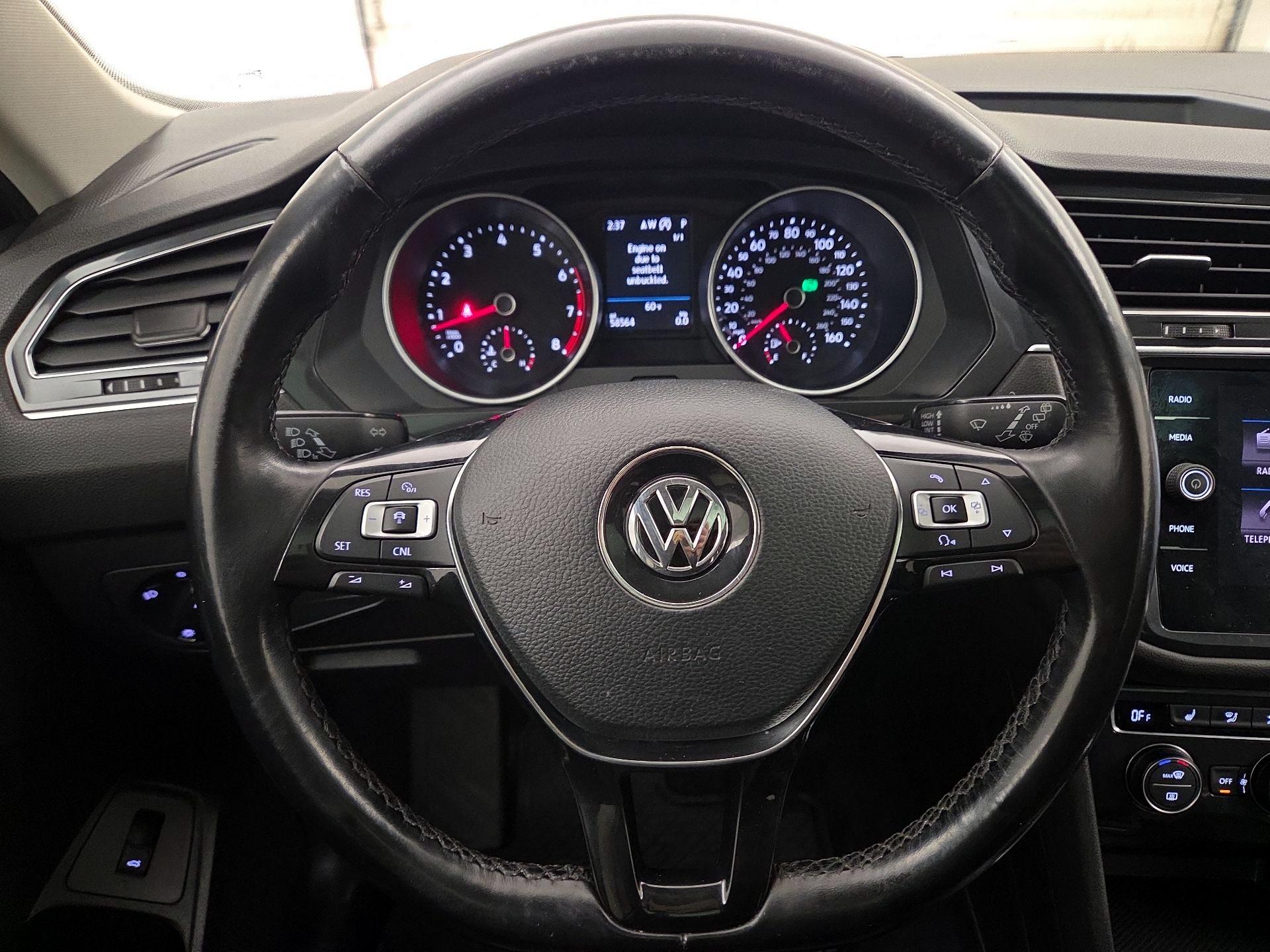 Thumbnail: 2018 Volkswagen Tiguan - 10