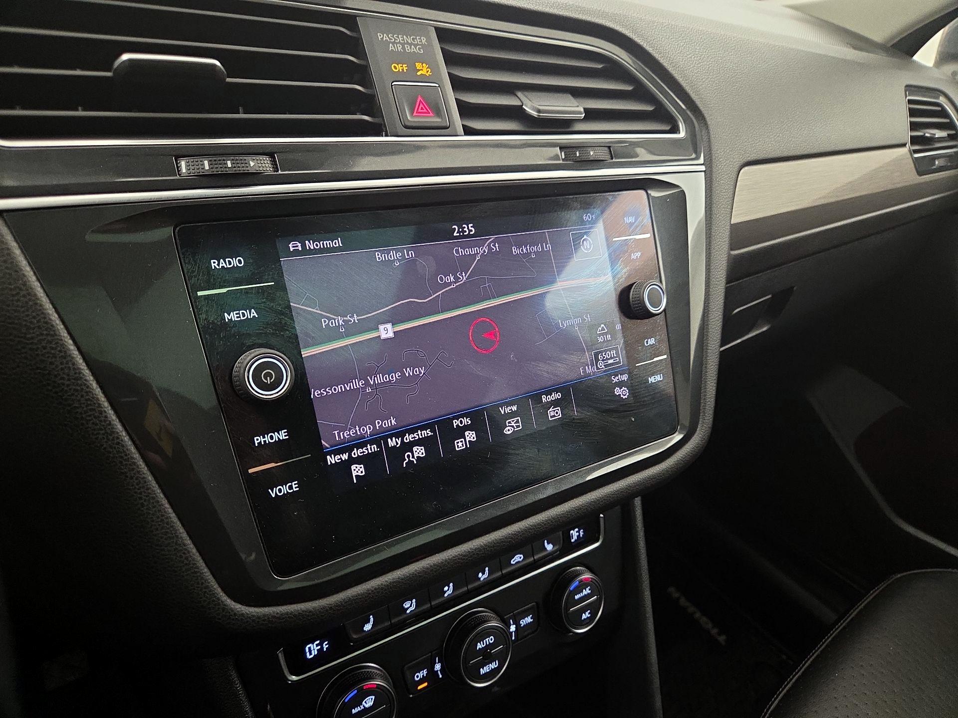 Thumbnail: 2018 Volkswagen Tiguan - 14