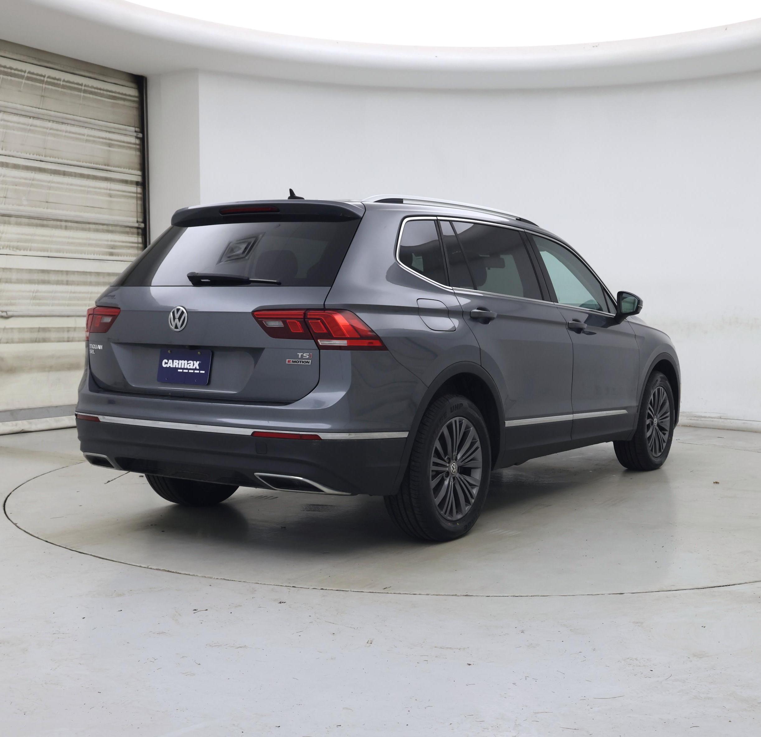 Thumbnail: 2018 Volkswagen Tiguan - 8