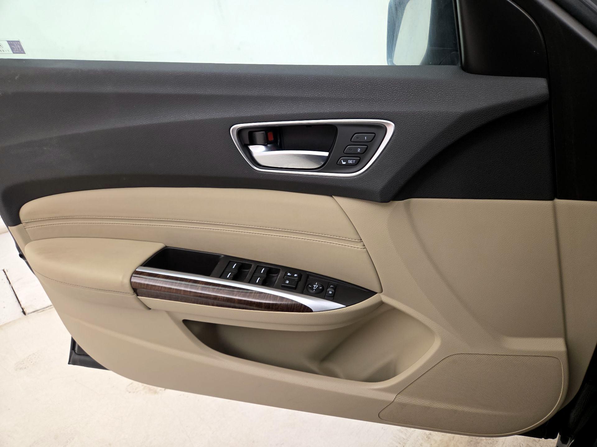 Thumbnail: 2019 Acura TLX - 12