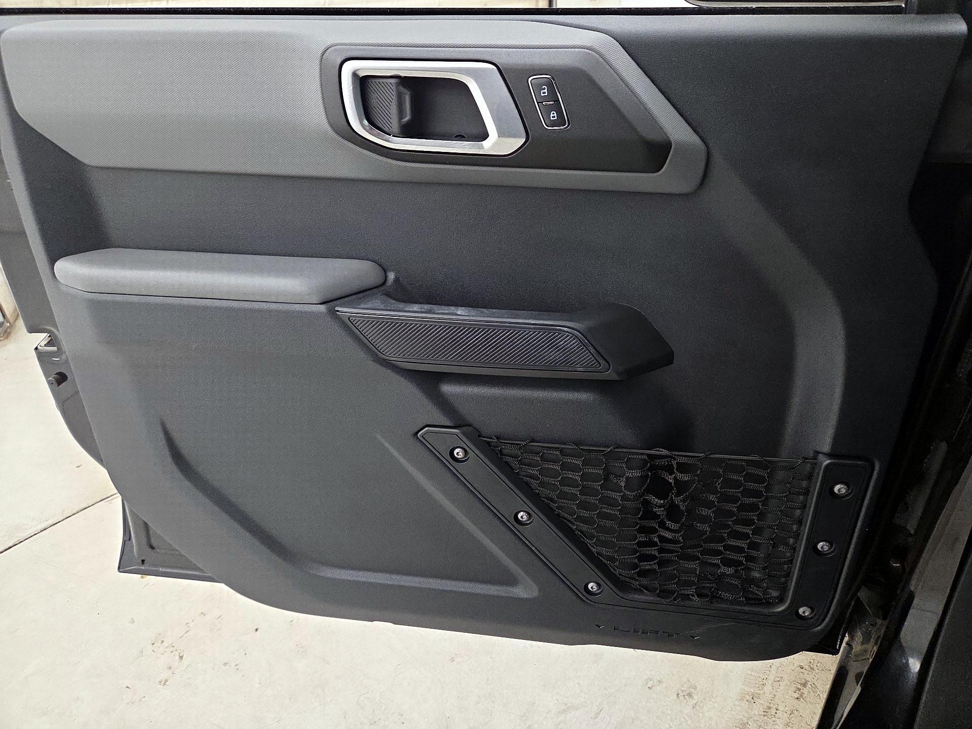 Thumbnail: 2022 Ford Bronco - 12