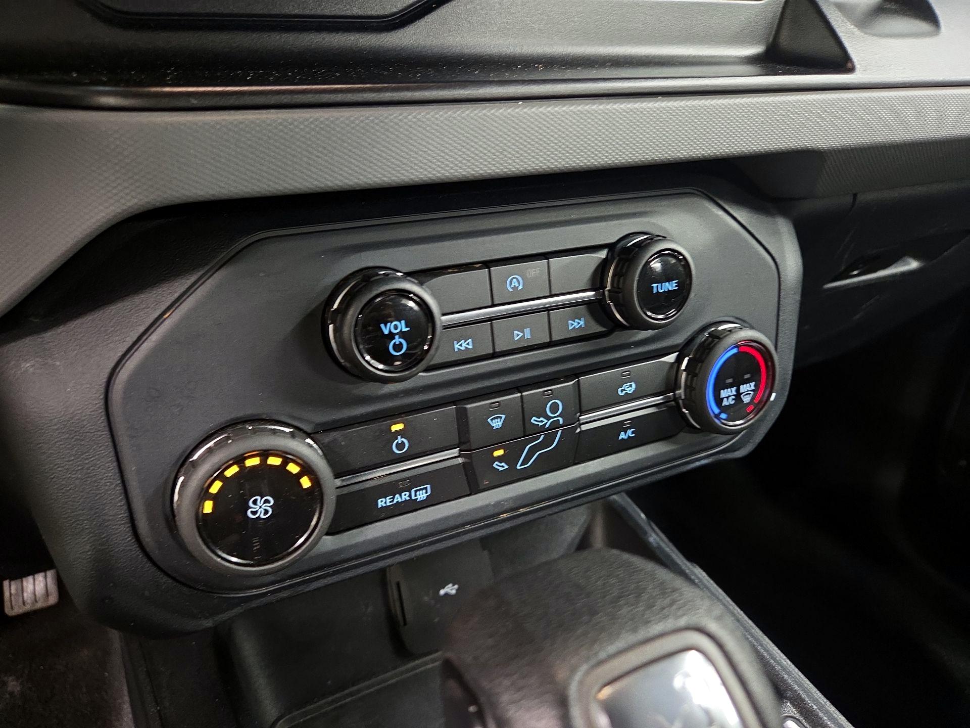 Thumbnail: 2022 Ford Bronco - 16