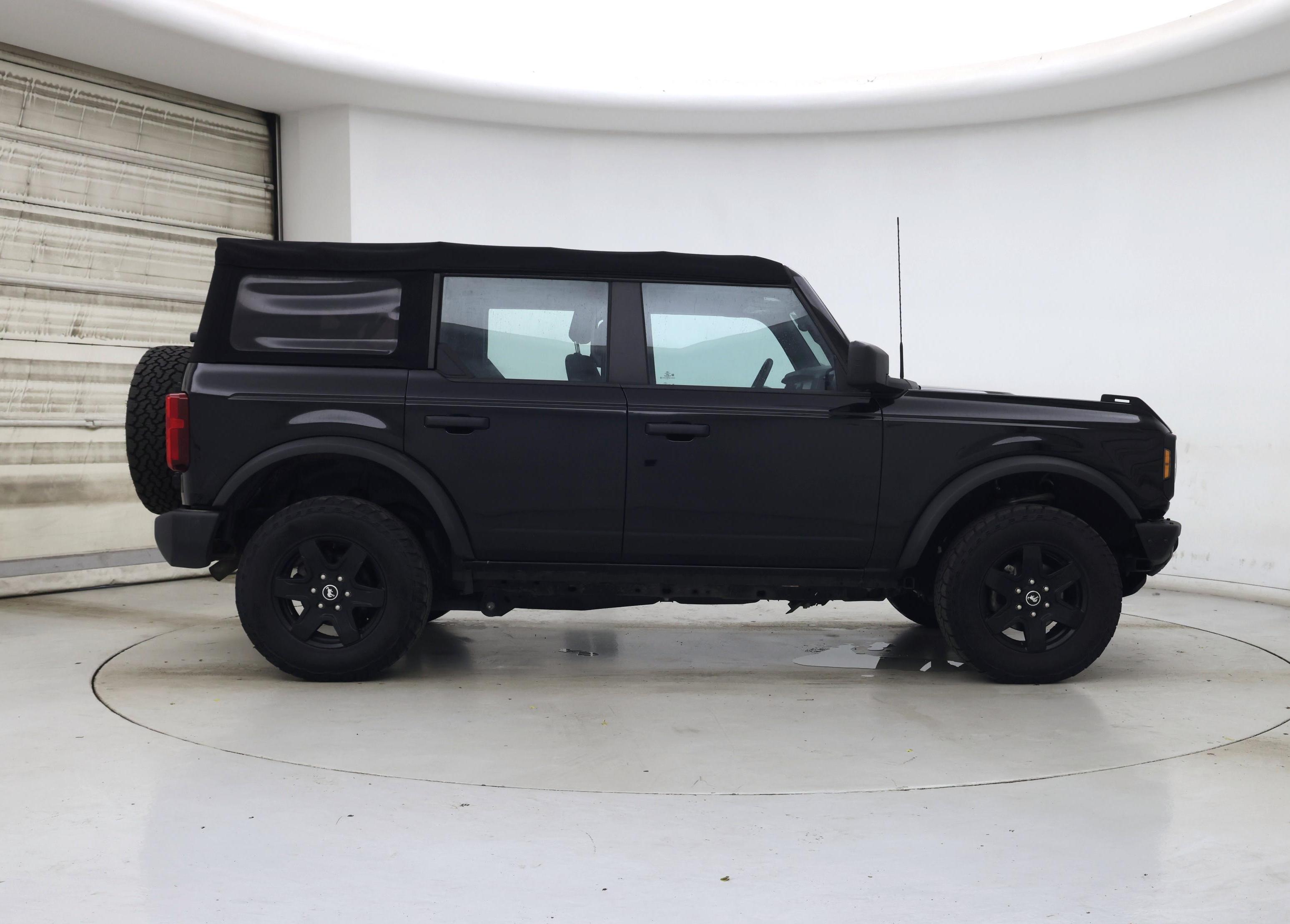 Thumbnail: 2022 Ford Bronco - 7