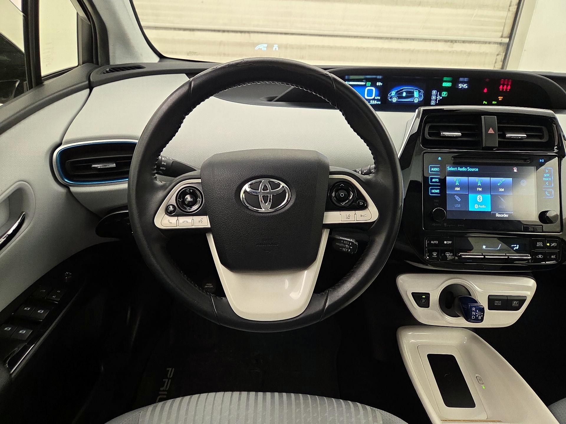 Thumbnail: 2018 Toyota Prius - 10