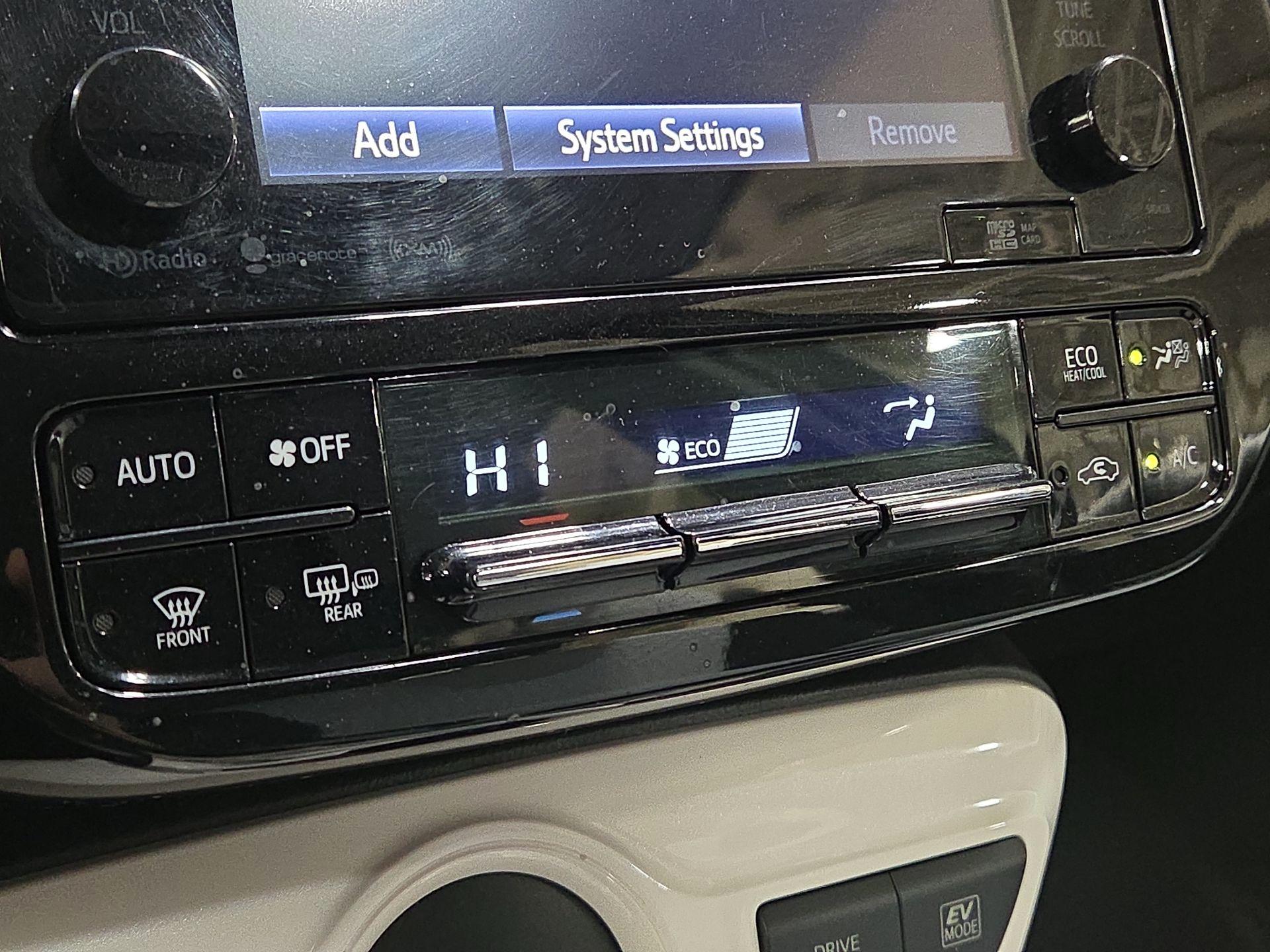 Thumbnail: 2018 Toyota Prius - 16