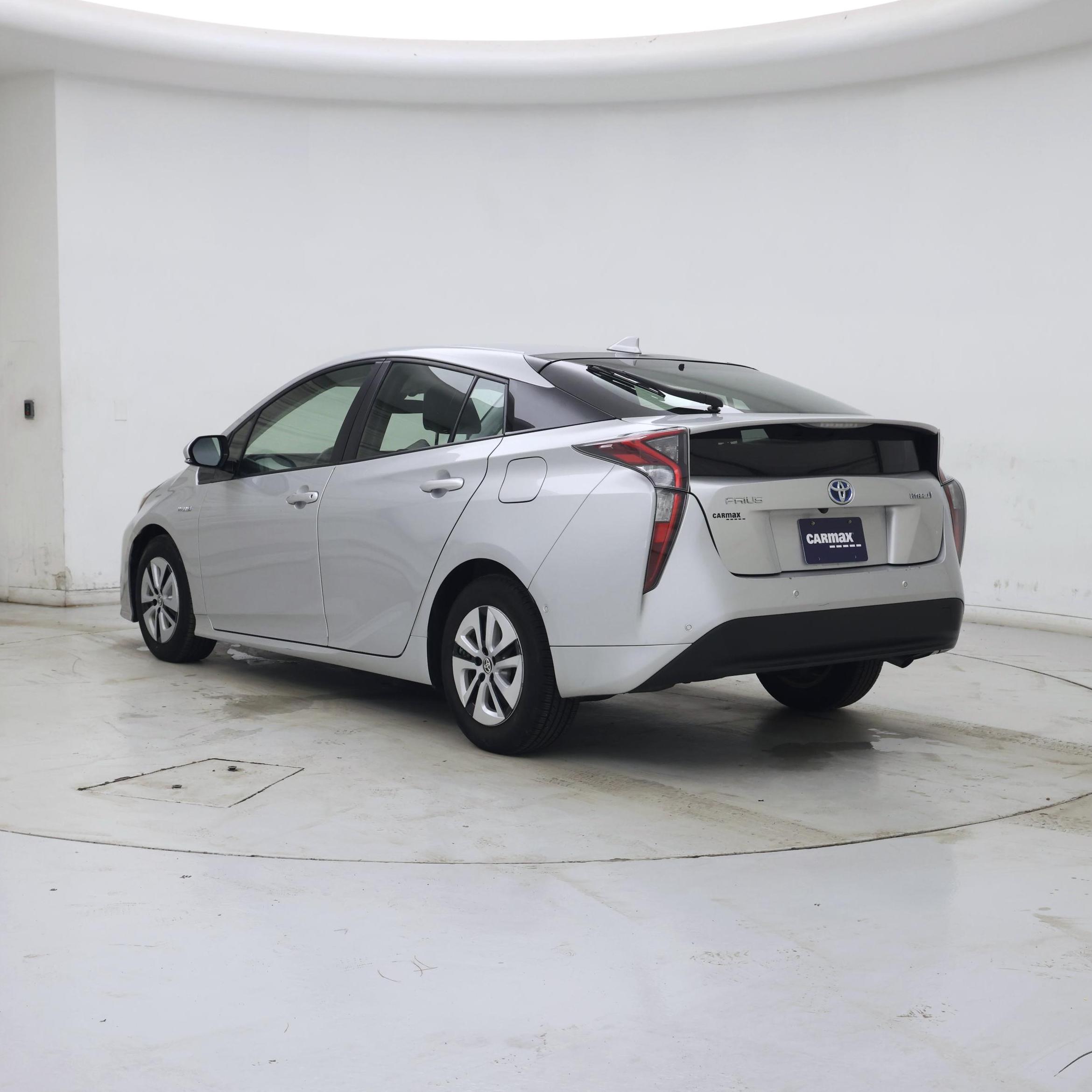 Thumbnail: 2018 Toyota Prius - 2