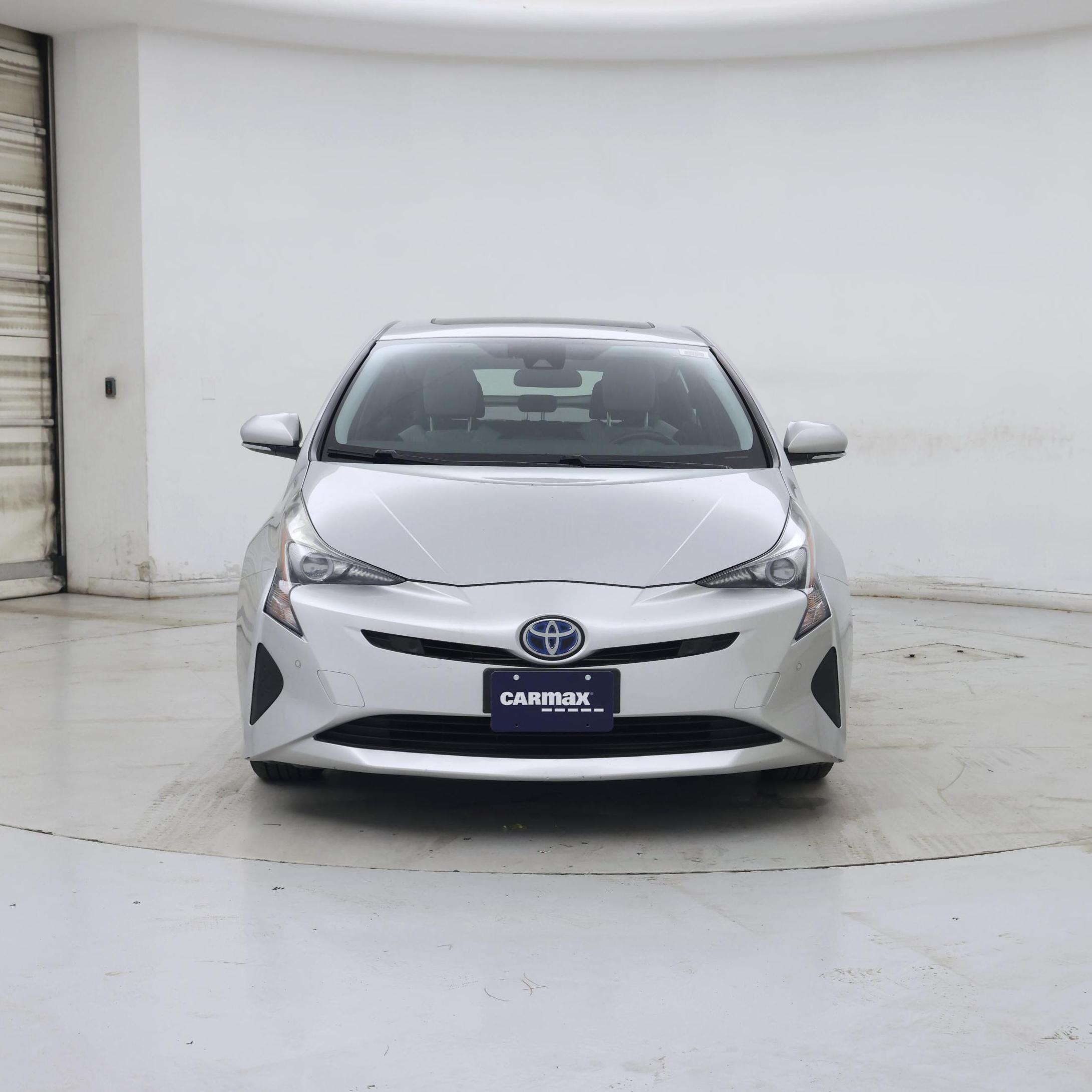 Thumbnail: 2018 Toyota Prius - 5