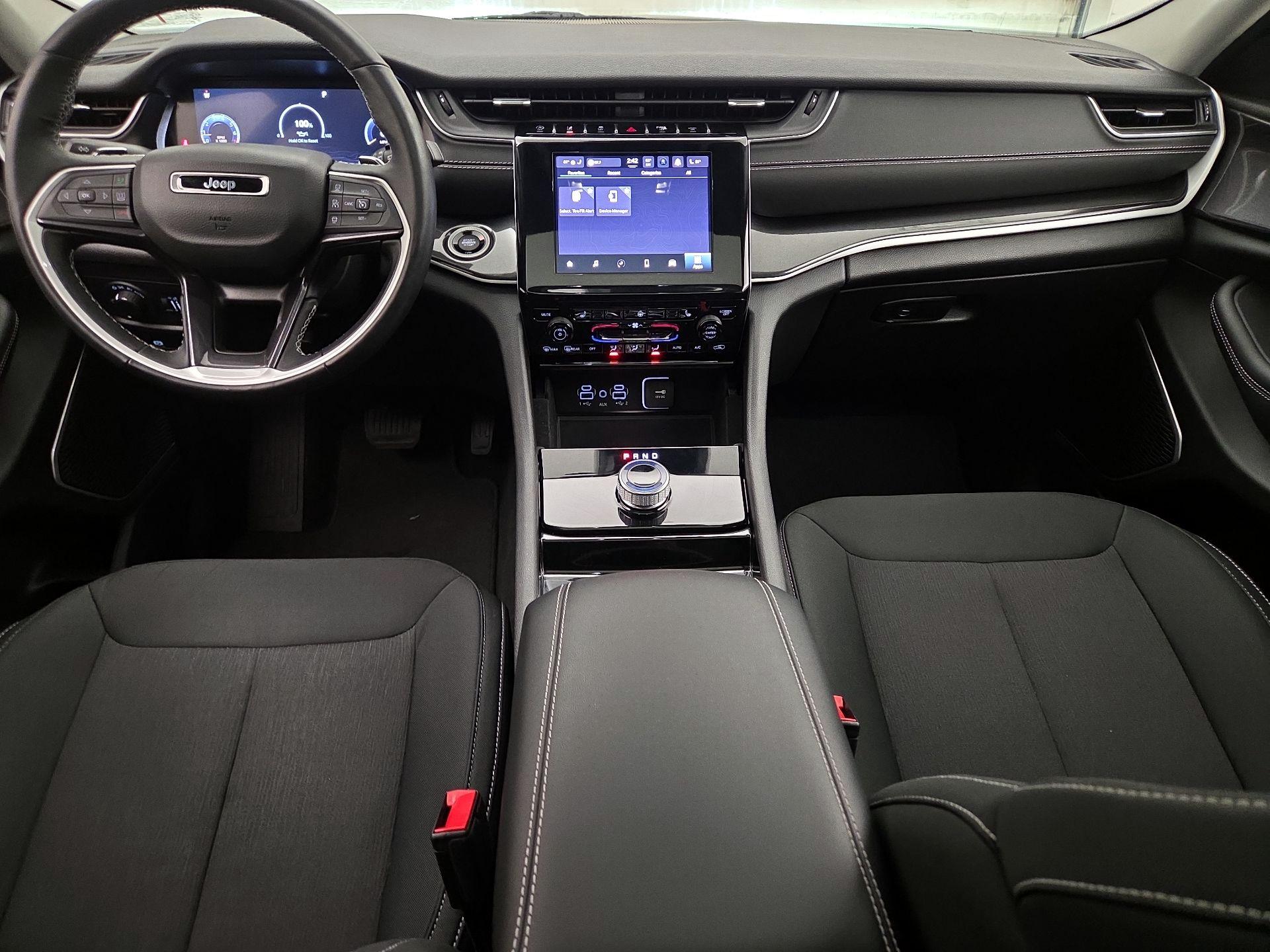 Thumbnail: 2022 Jeep Grand Cherokee - 9