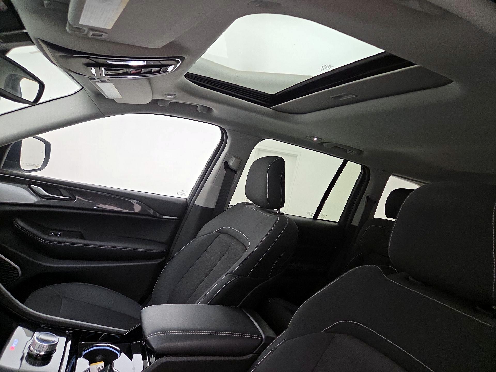 Thumbnail: 2022 Jeep Grand Cherokee - 19