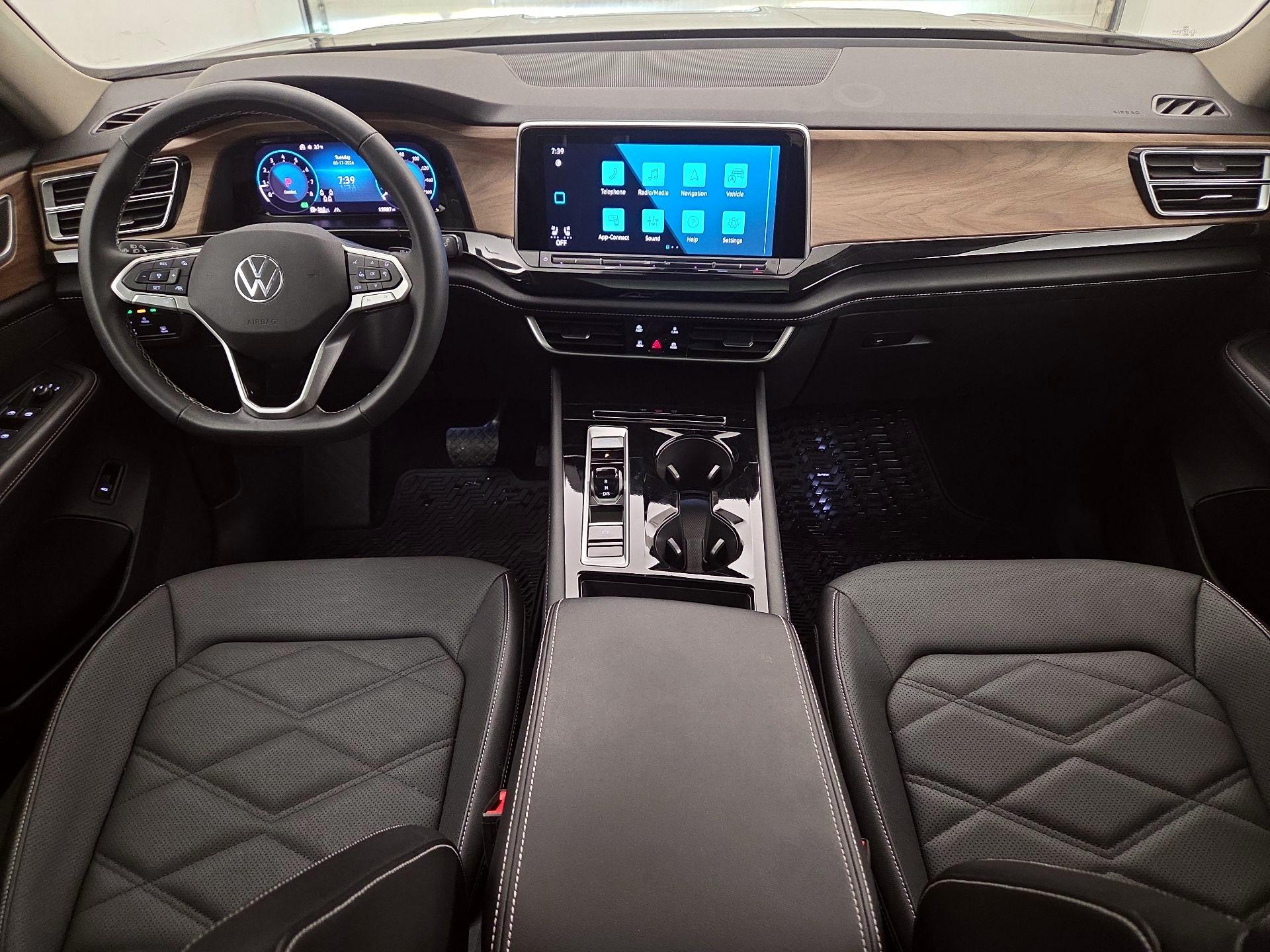 Thumbnail: 2025 Volkswagen Atlas - 9