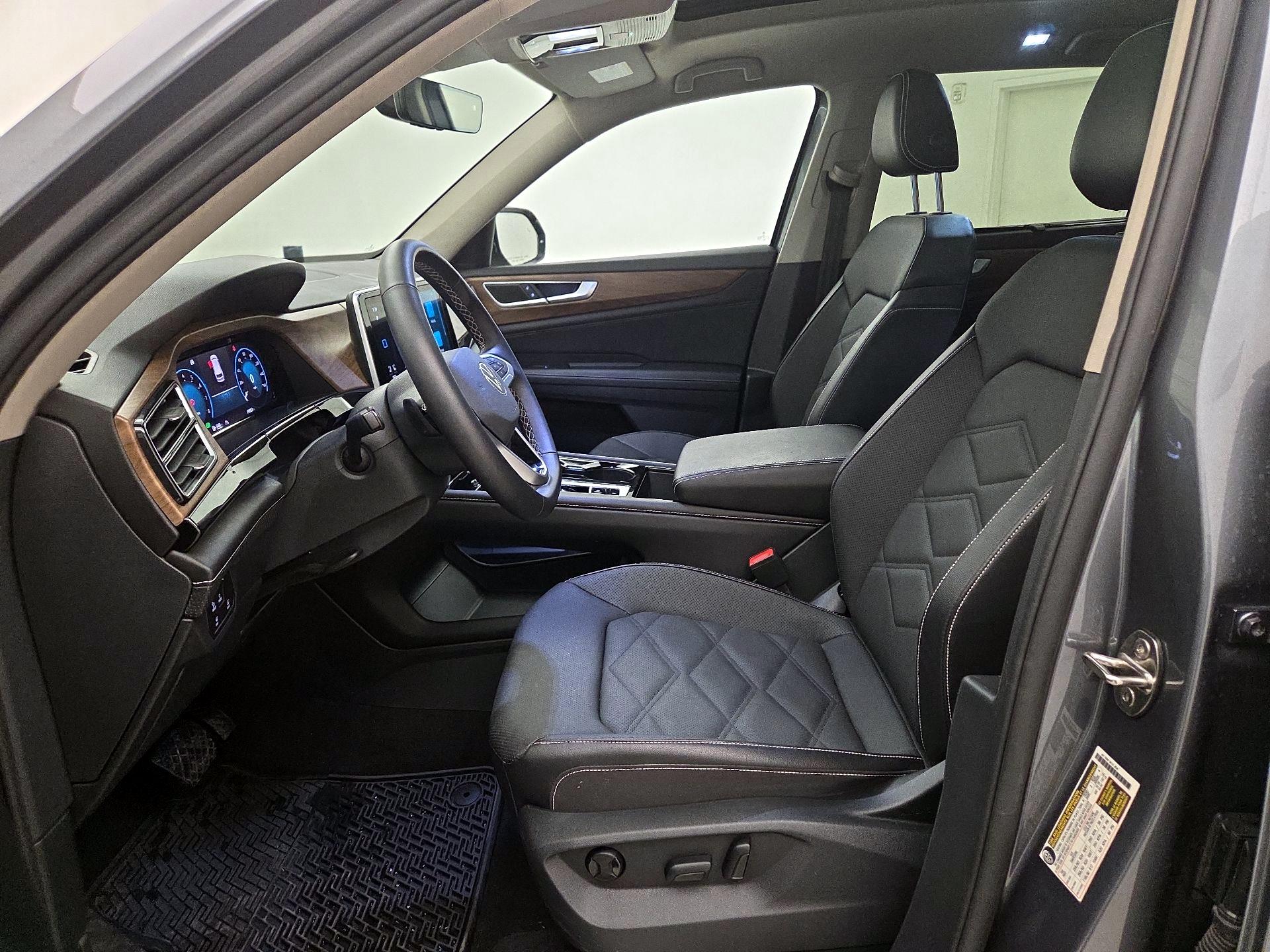 Thumbnail: 2025 Volkswagen Atlas - 11