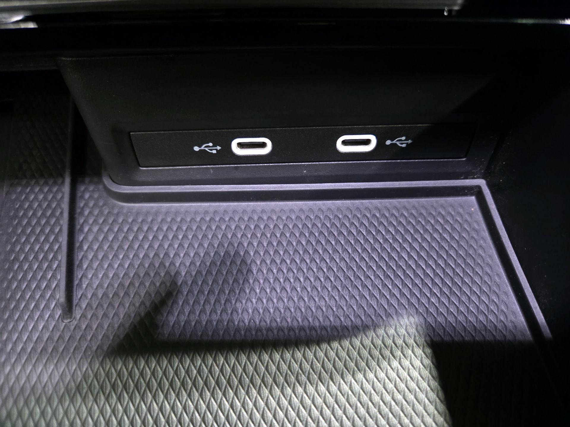 Thumbnail: 2025 Volkswagen Atlas - 18