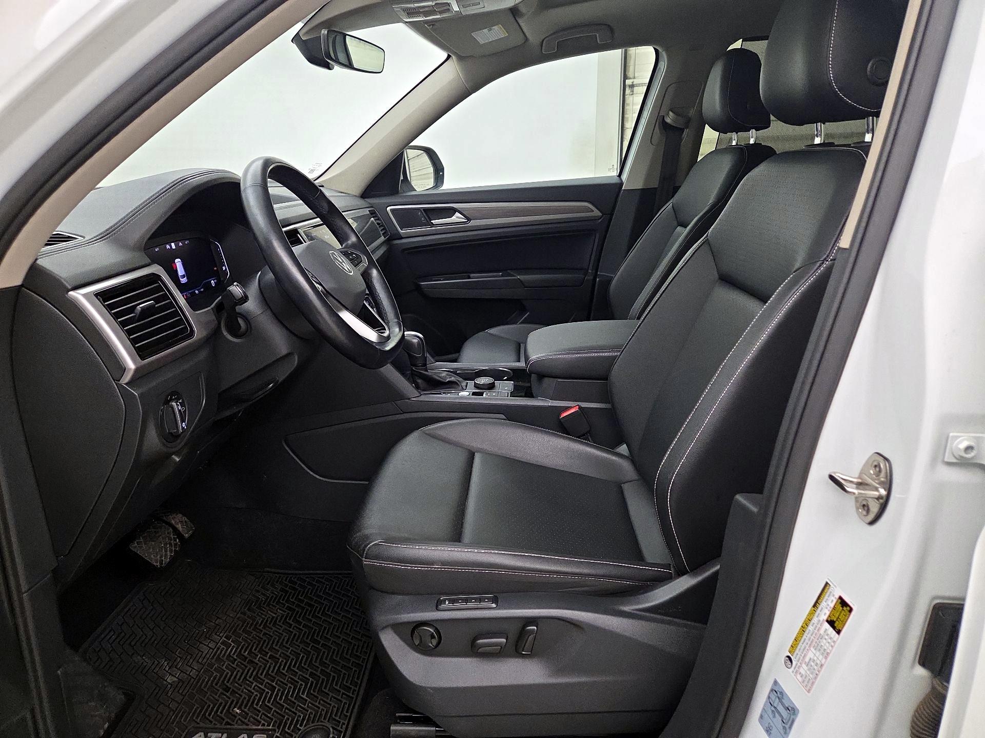 Thumbnail: 2021 Volkswagen Atlas - 11