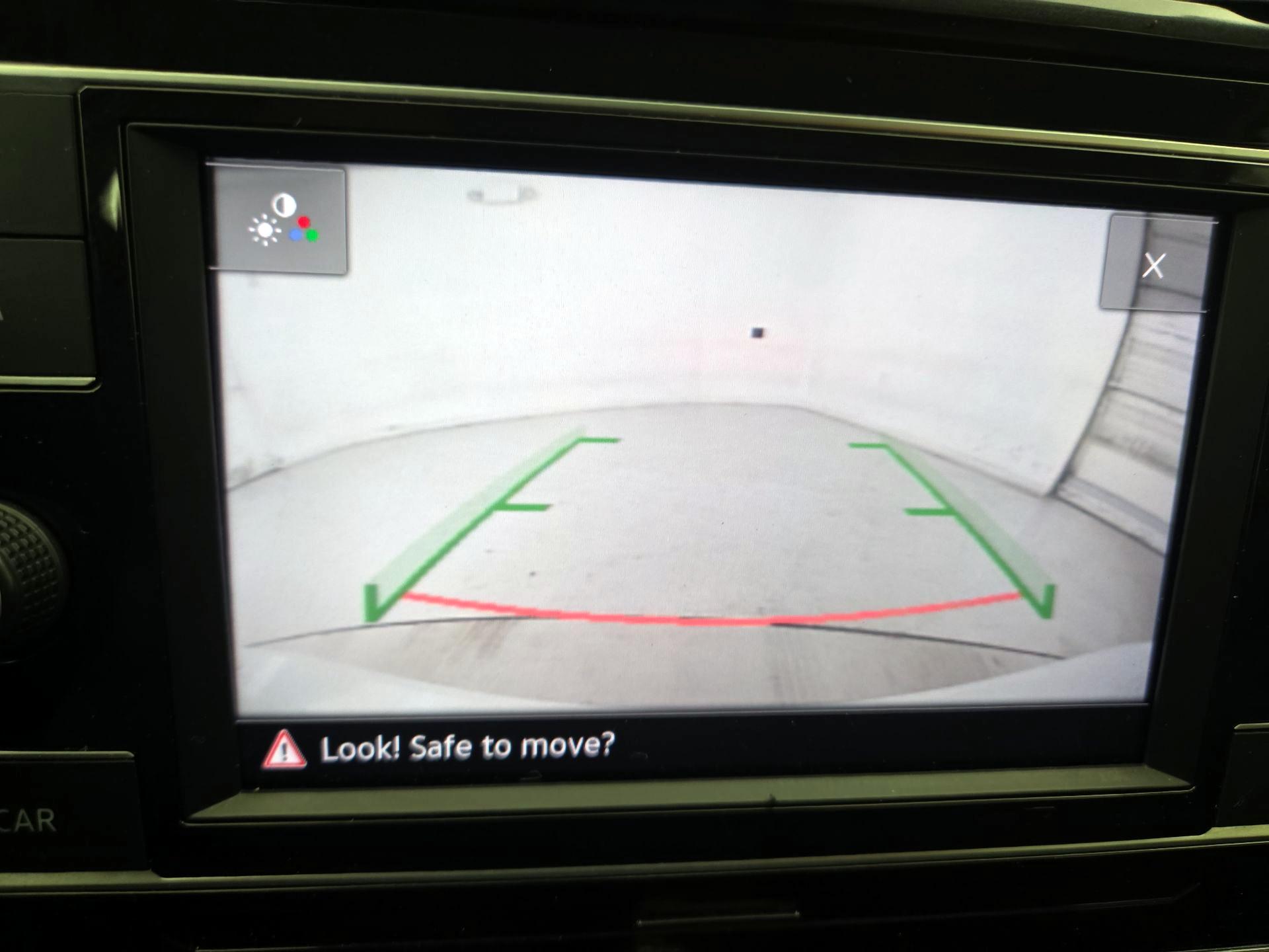 Thumbnail: 2019 Volkswagen Golf - 14