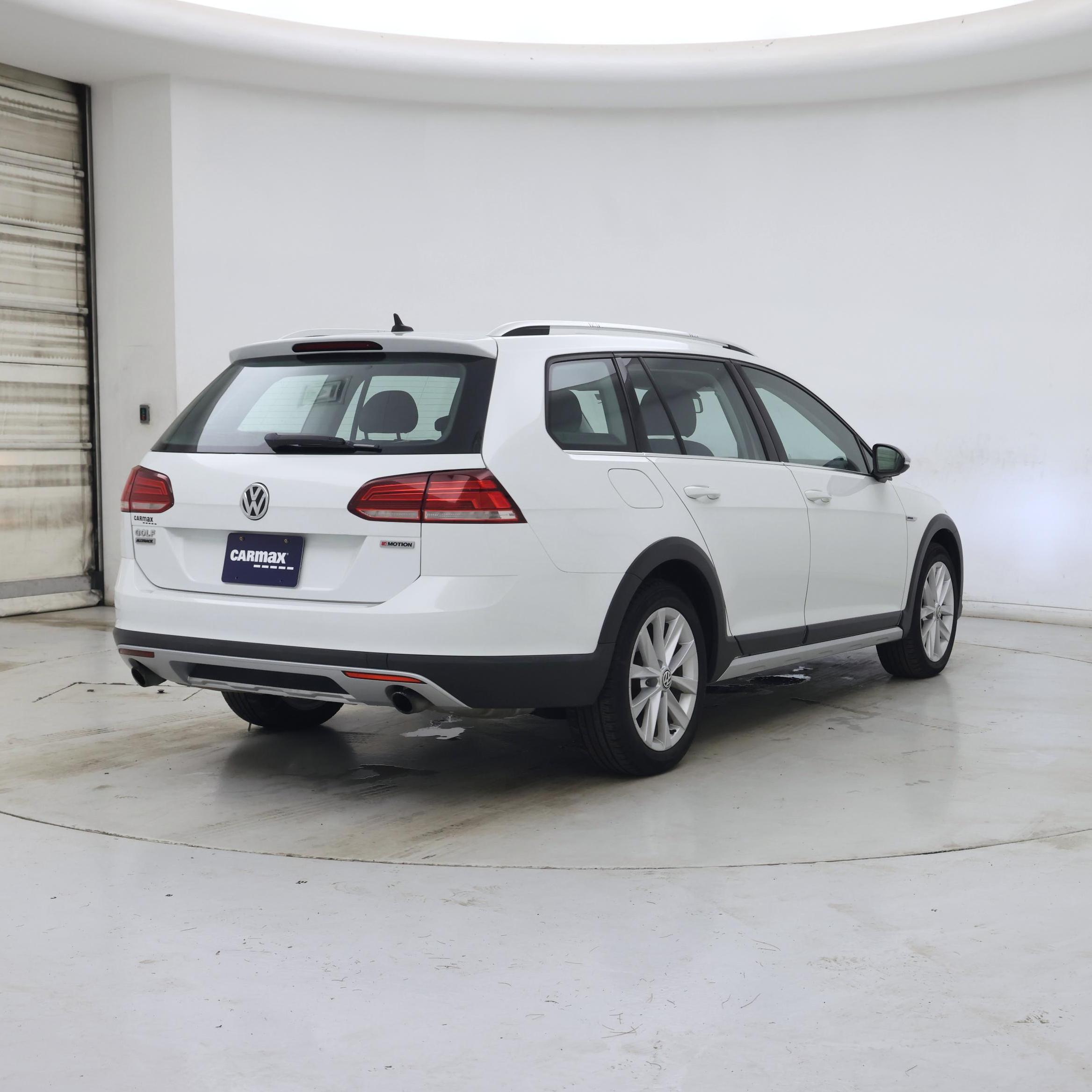 Thumbnail: 2019 Volkswagen Golf - 8