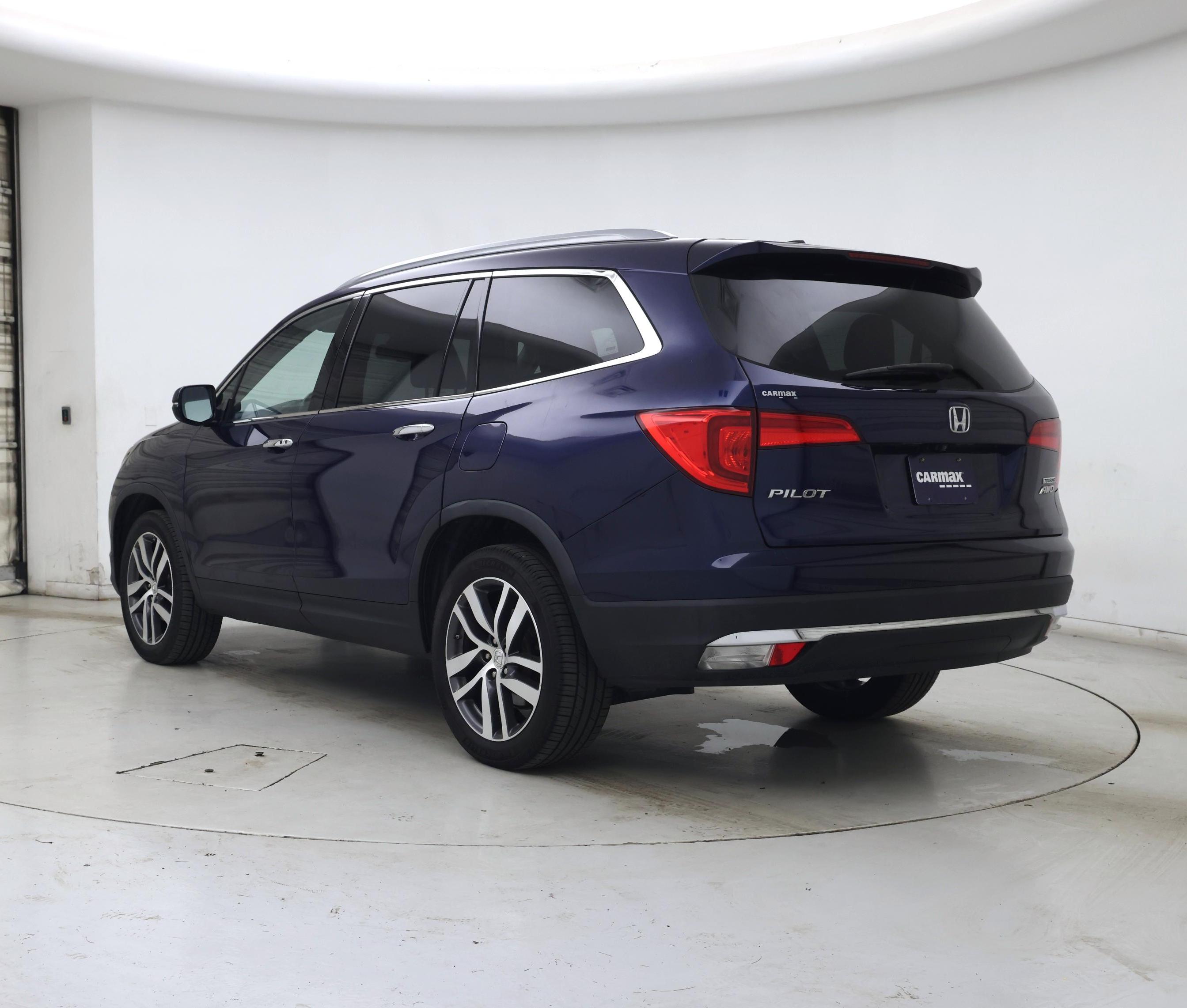 Thumbnail: 2016 Honda Pilot - 2