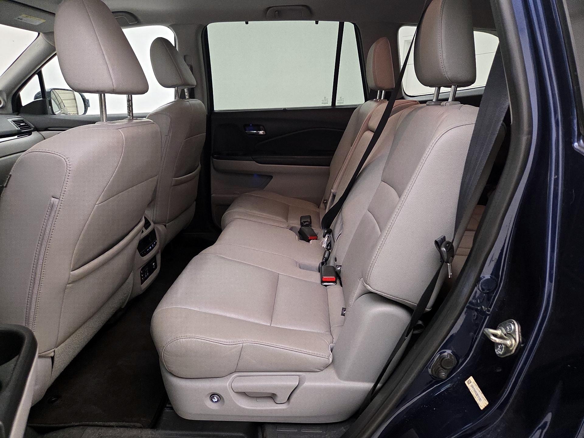 Thumbnail: 2016 Honda Pilot - 20