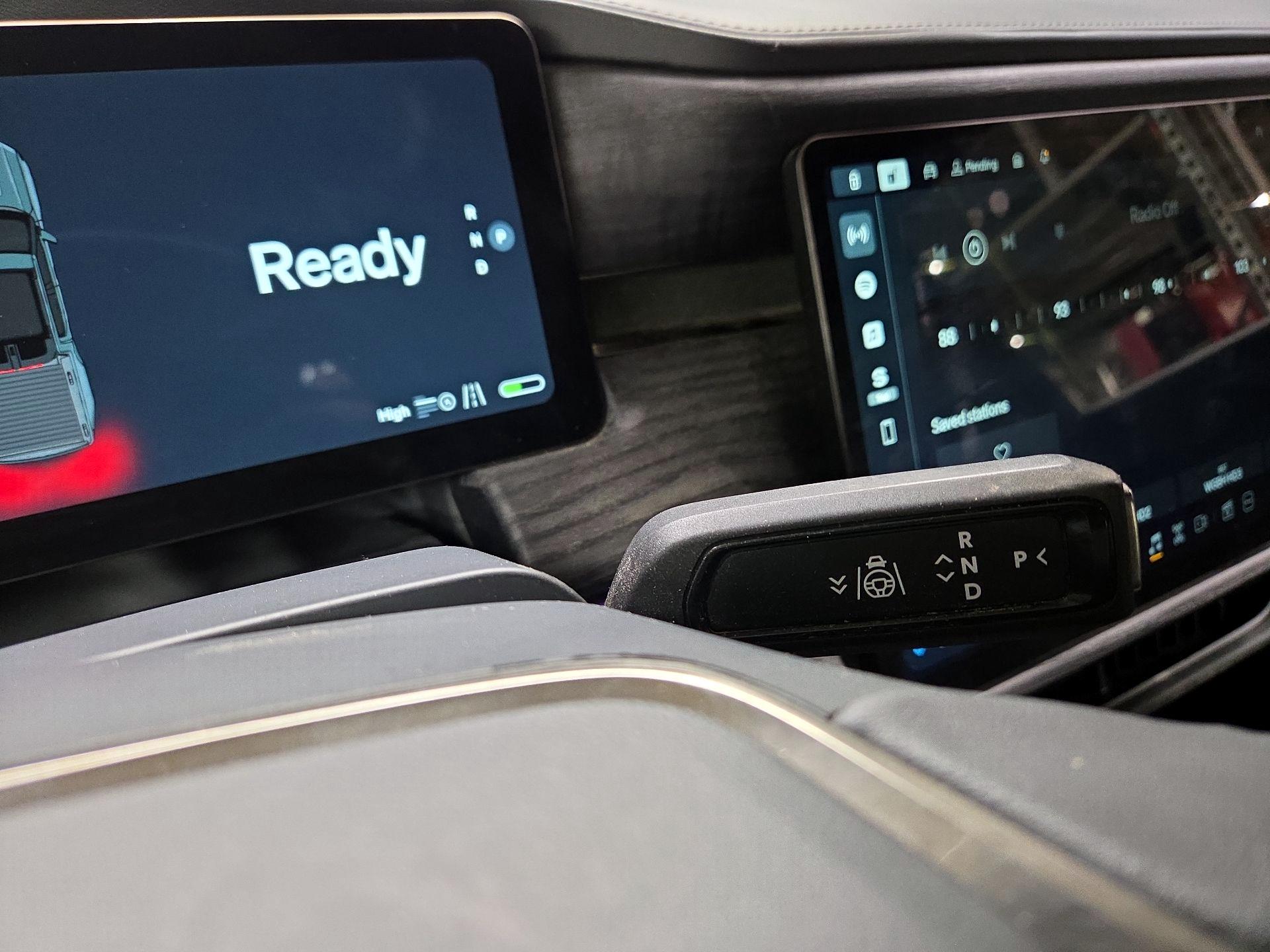 Thumbnail: 2022 Rivian R1T - 16